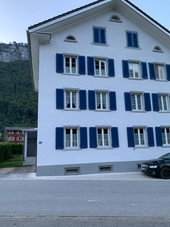 B&B "Vista a los Alpes" Linthal, Linthal