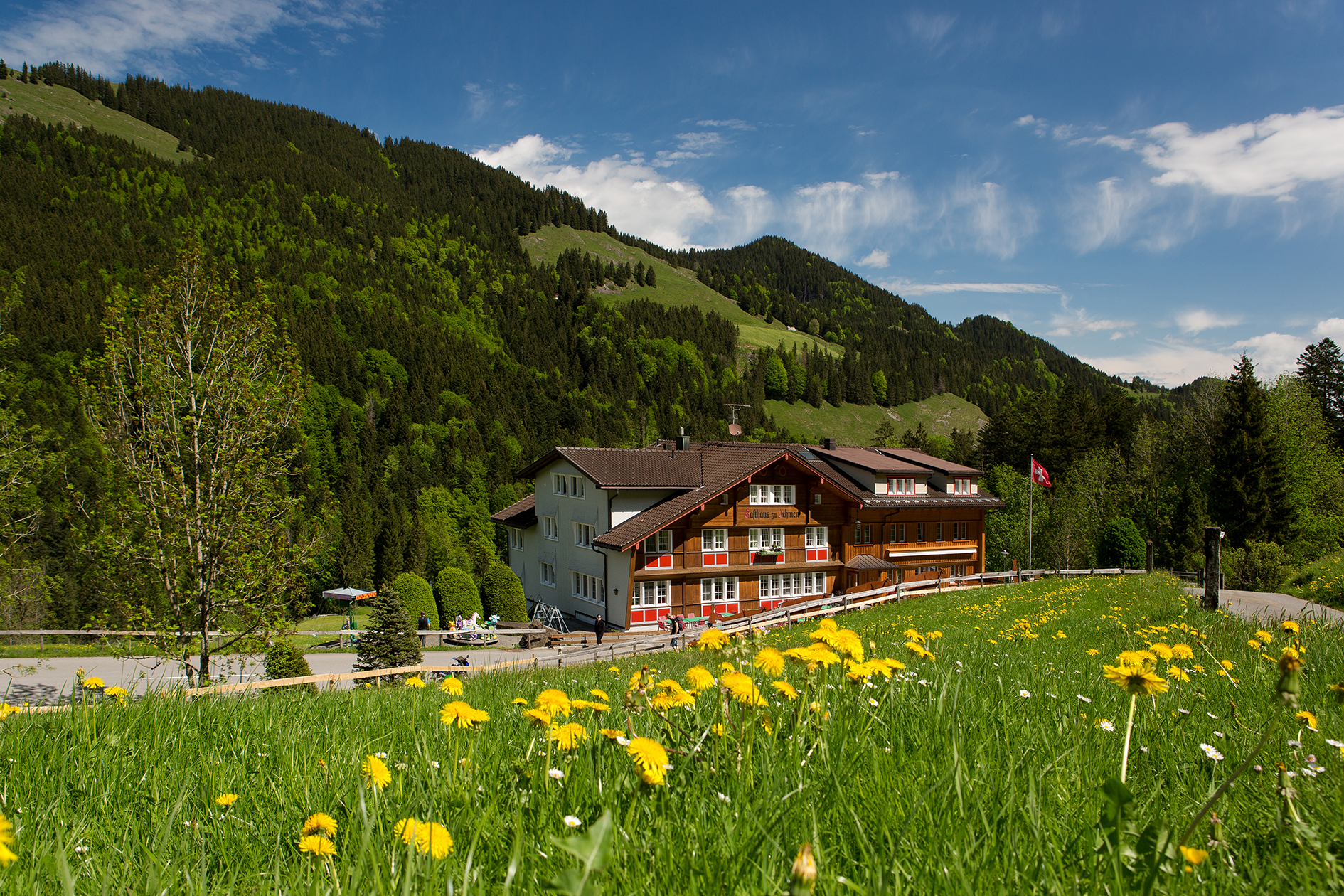 bb537b58c1917aa061d982645a2e090e304932f4_Berggasthaus_Alpstein_Lehmen_Aussenansicht_neu__2_.jpg