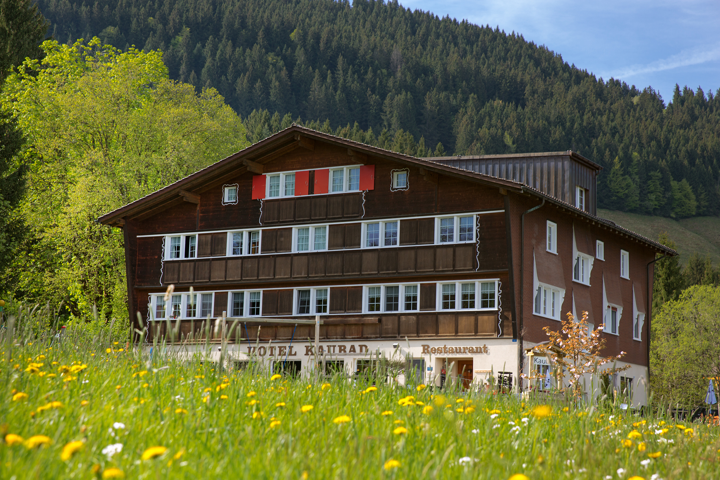 e56d7b27fd7aeeb27357703d73fa4263ab091f0c_Kaubad_Aussenansicht_neu__1_.jpg
