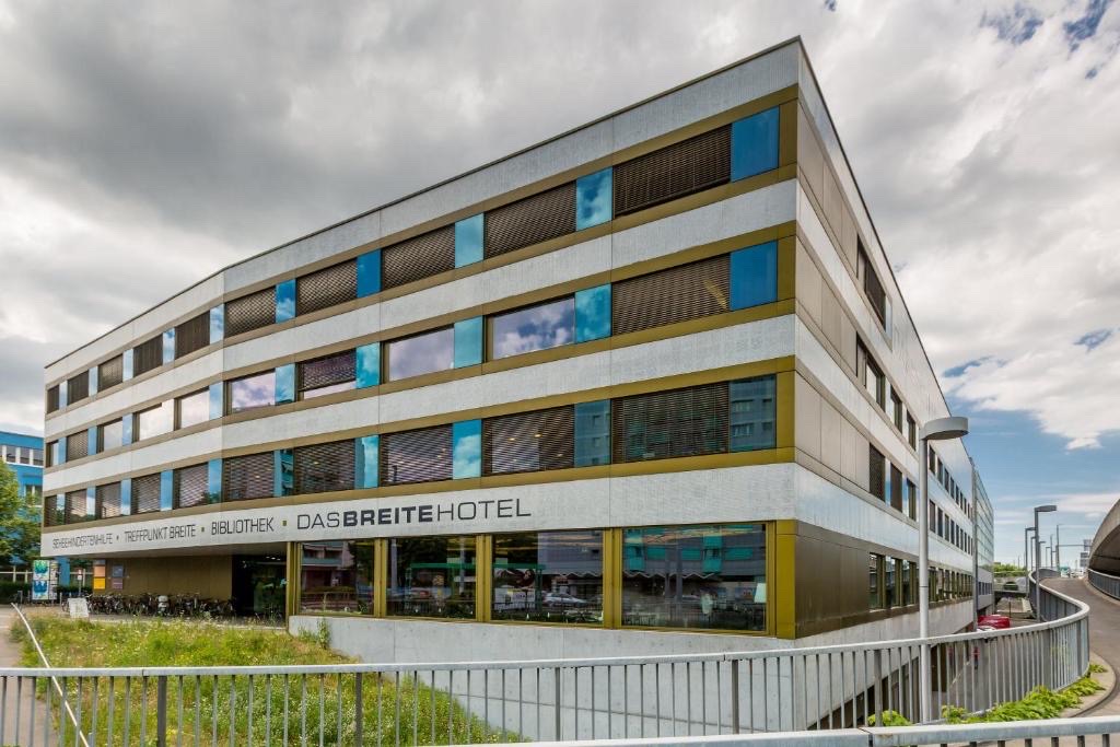 DASBREITEHOTEL am Rhein – Bild