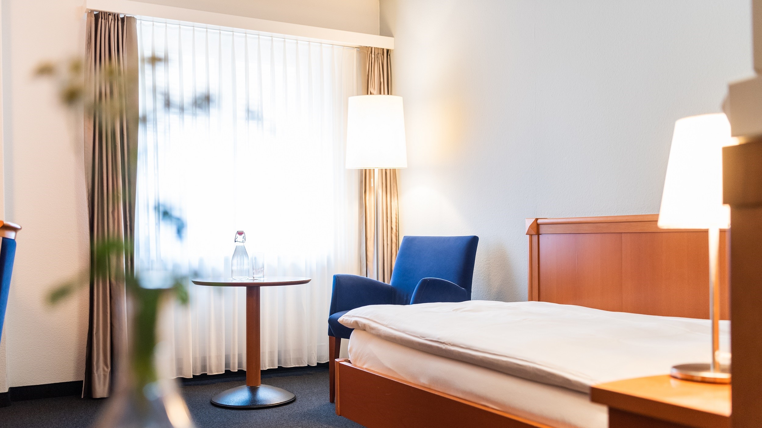 HOTEL SCHIFF AM RHEIN – Bild