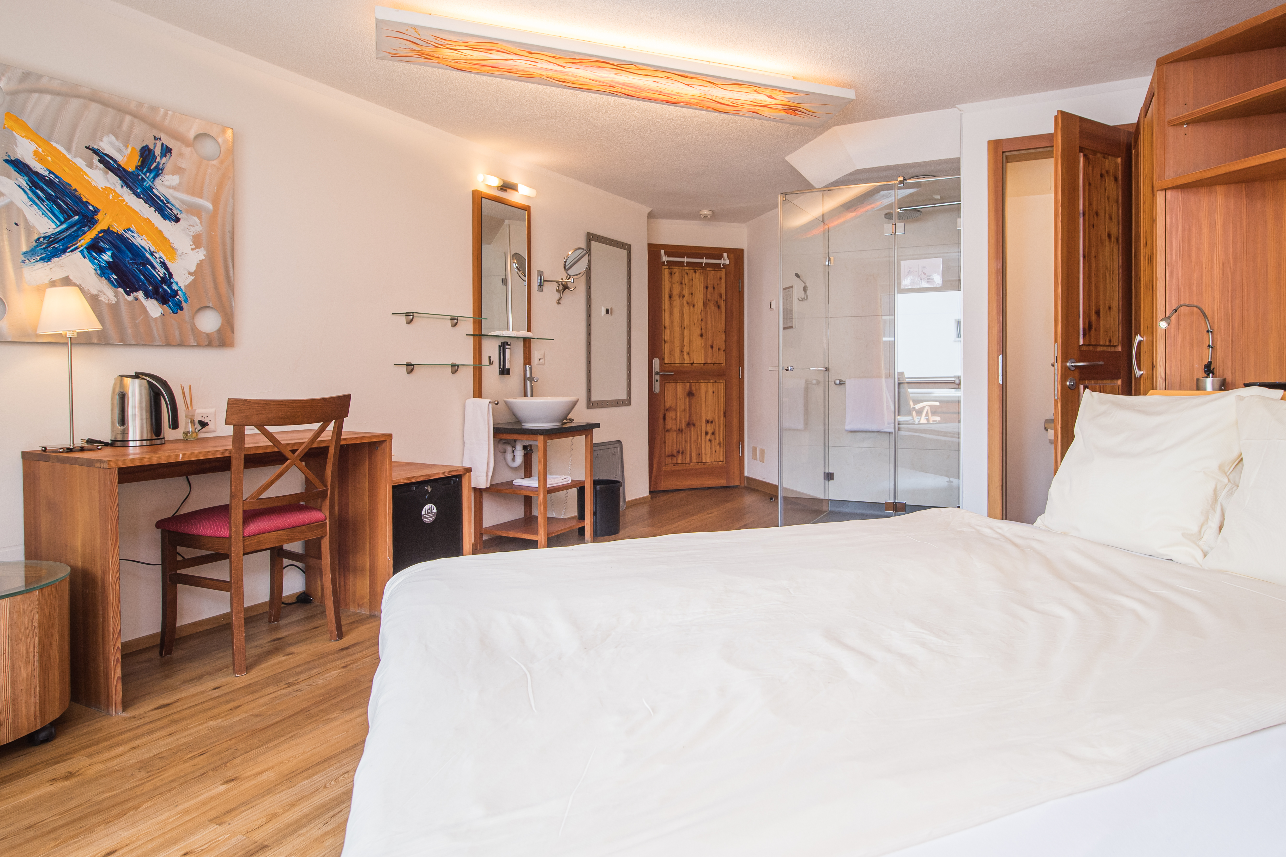 Rising Sun Hotel – image