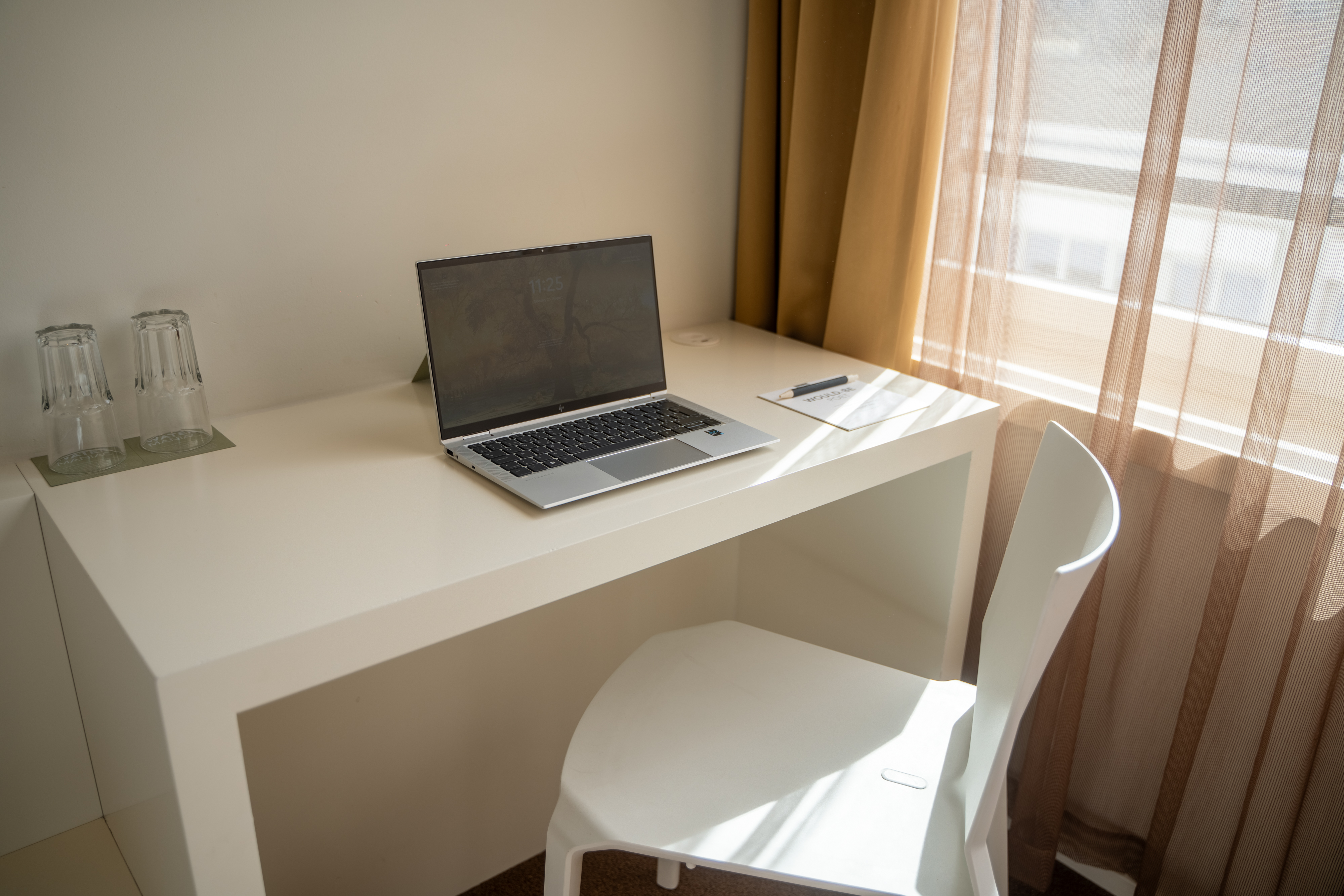 Trafo Hotel – Bild