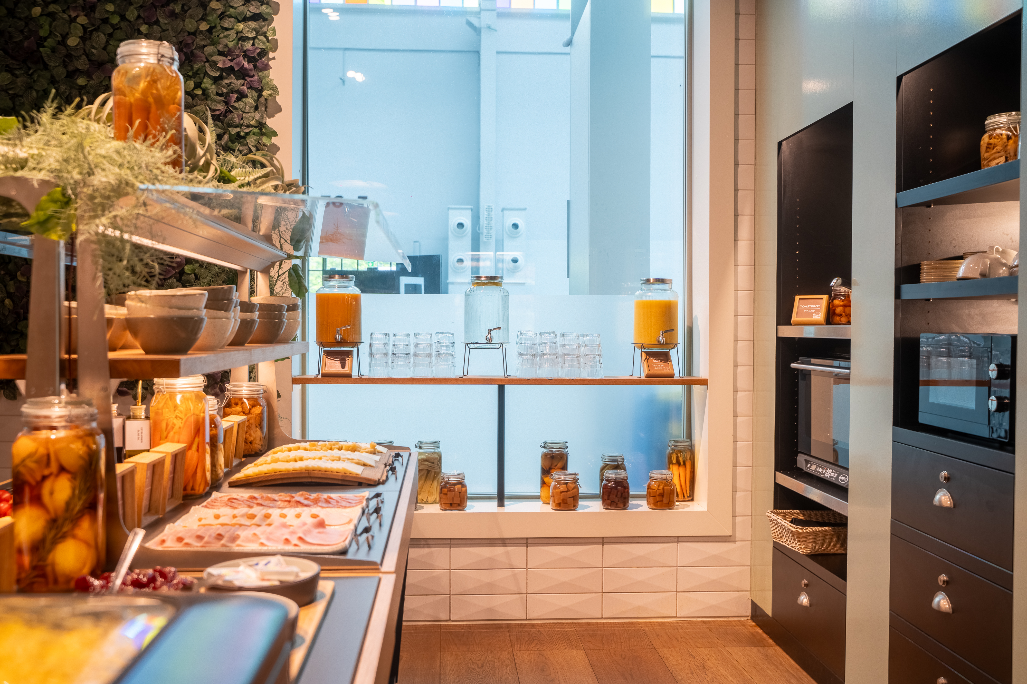 Trafo Hotel – Bild