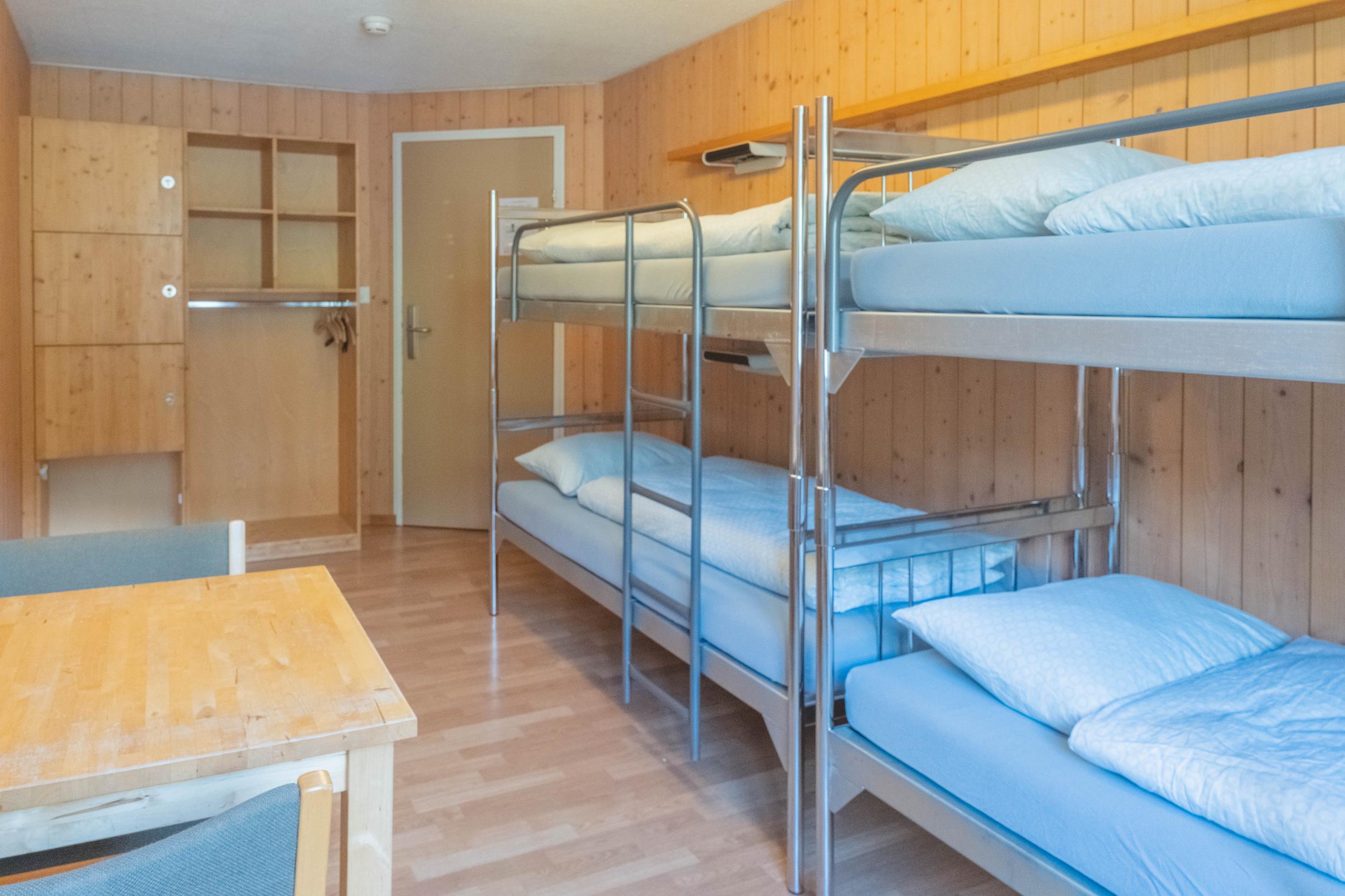 Engelberg Youth Hostel – image