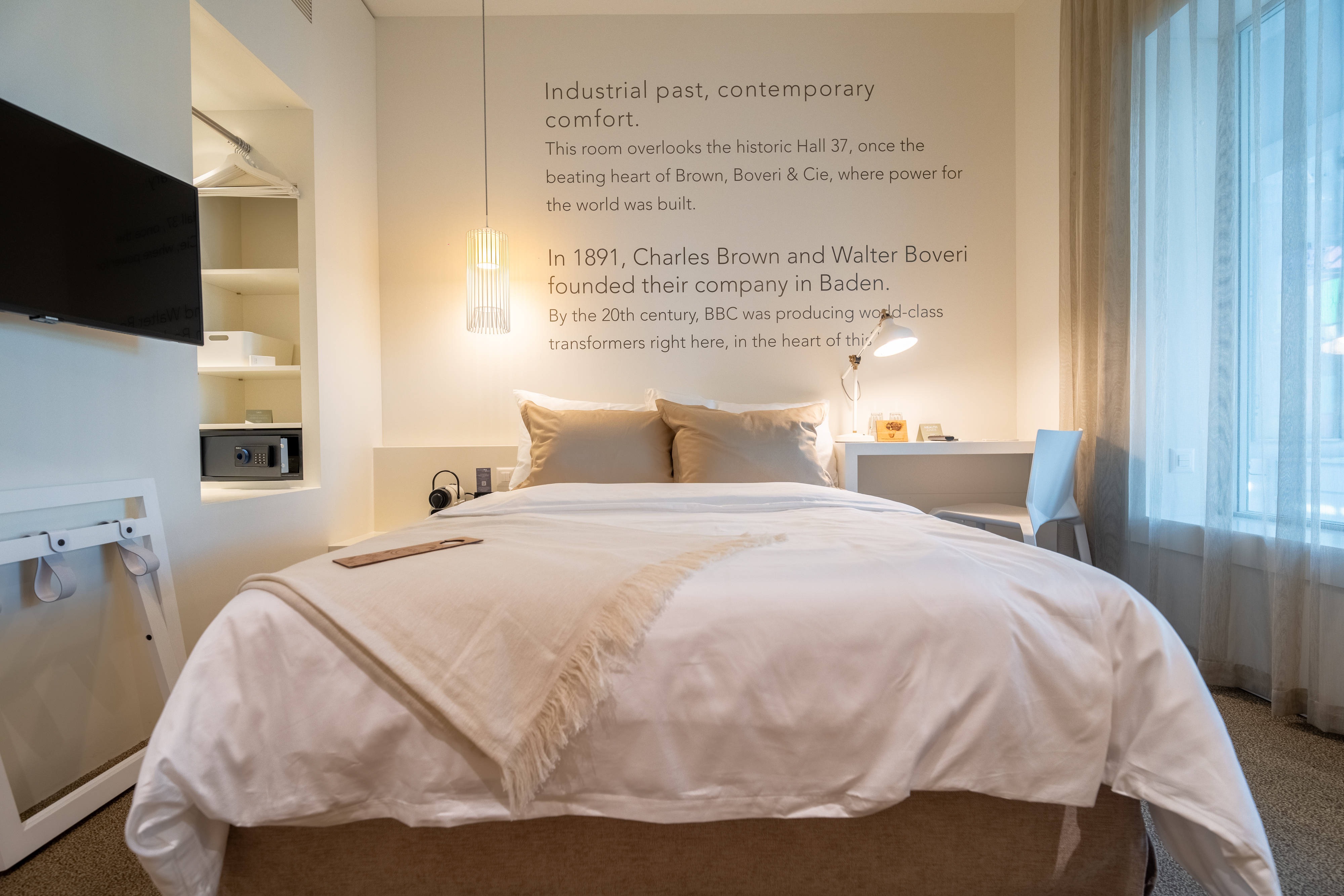 Trafo Hotel – Bild