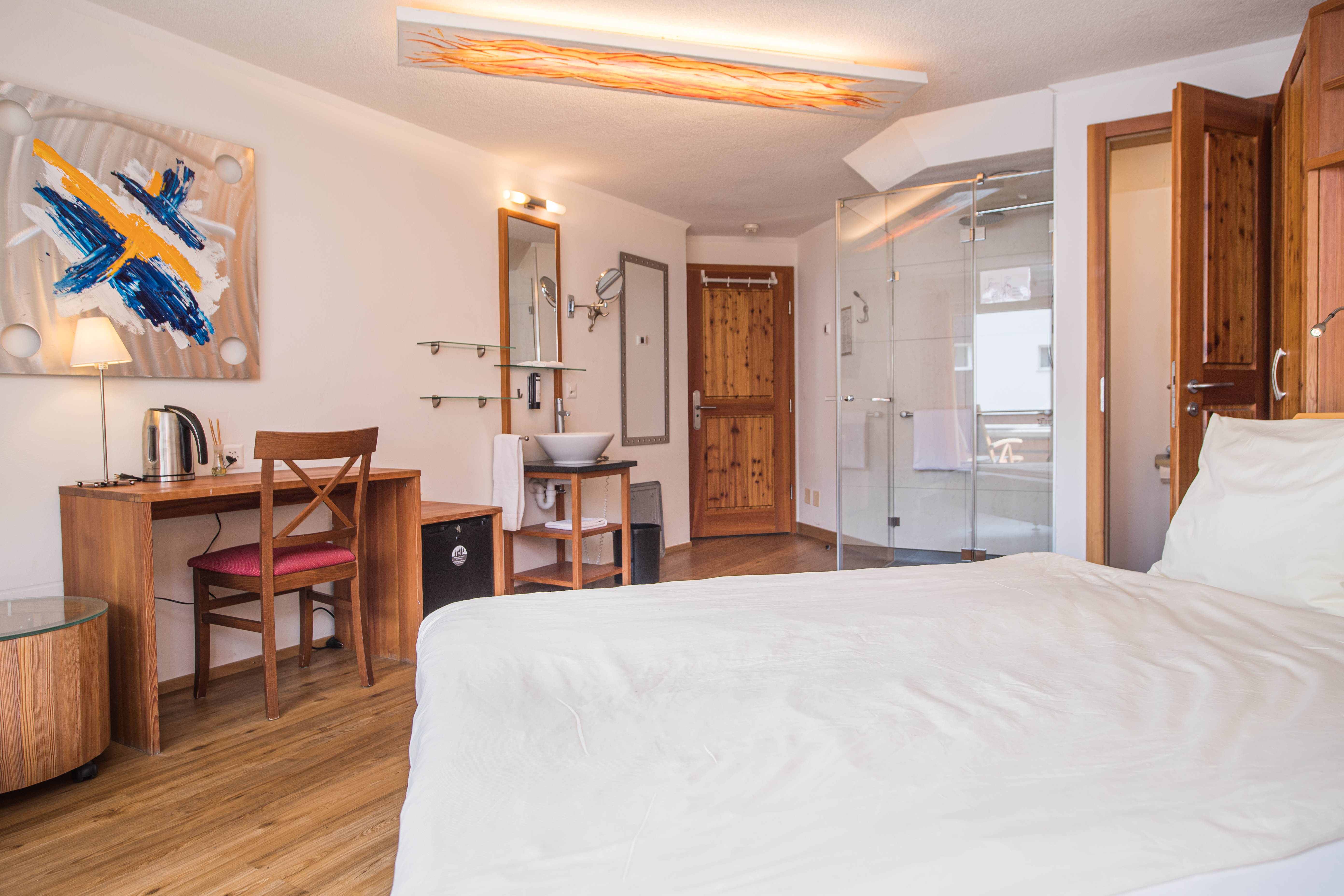 Rising Sun Hotel – image