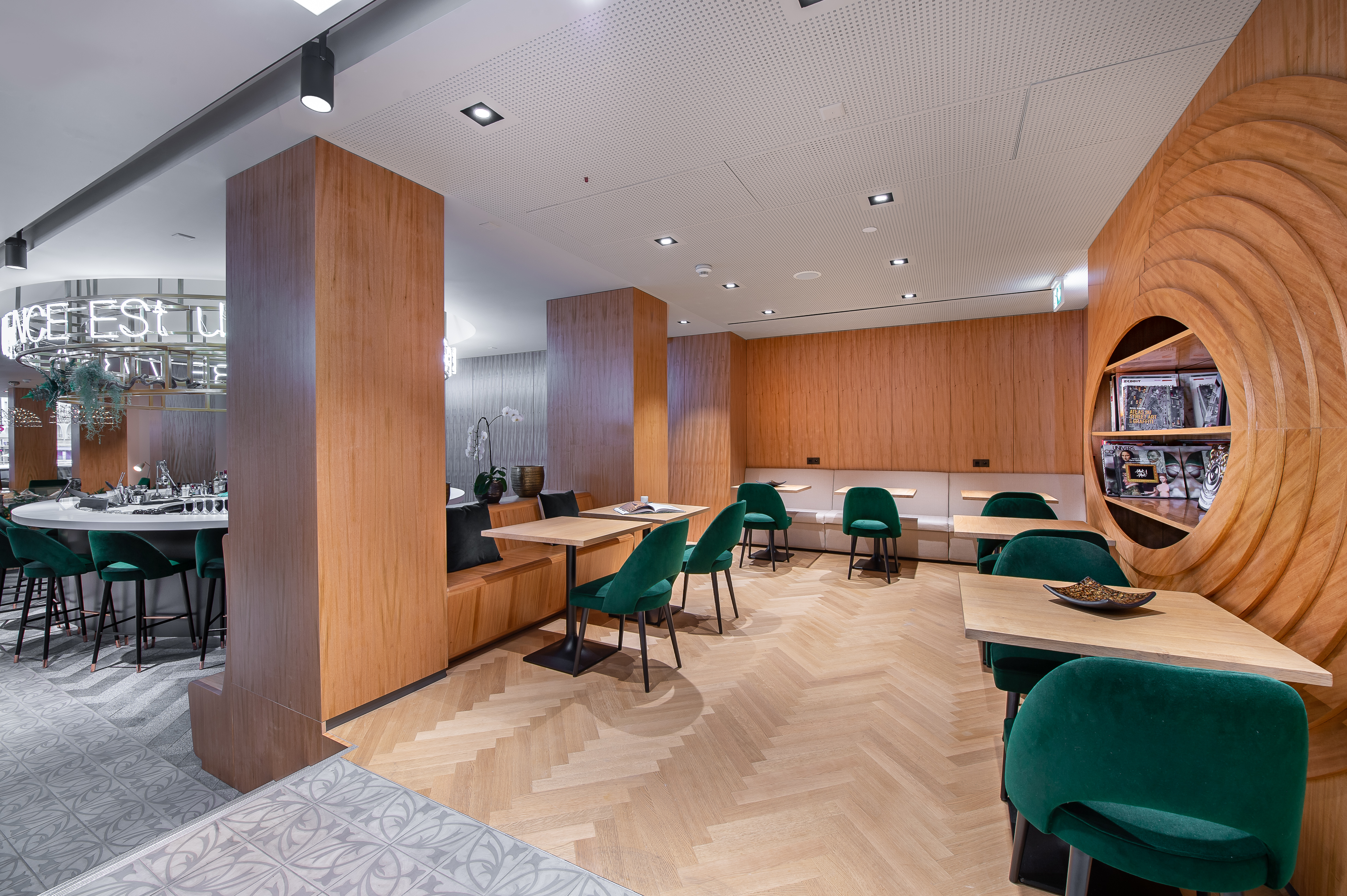 9HOTEL PAQUIS – Bild