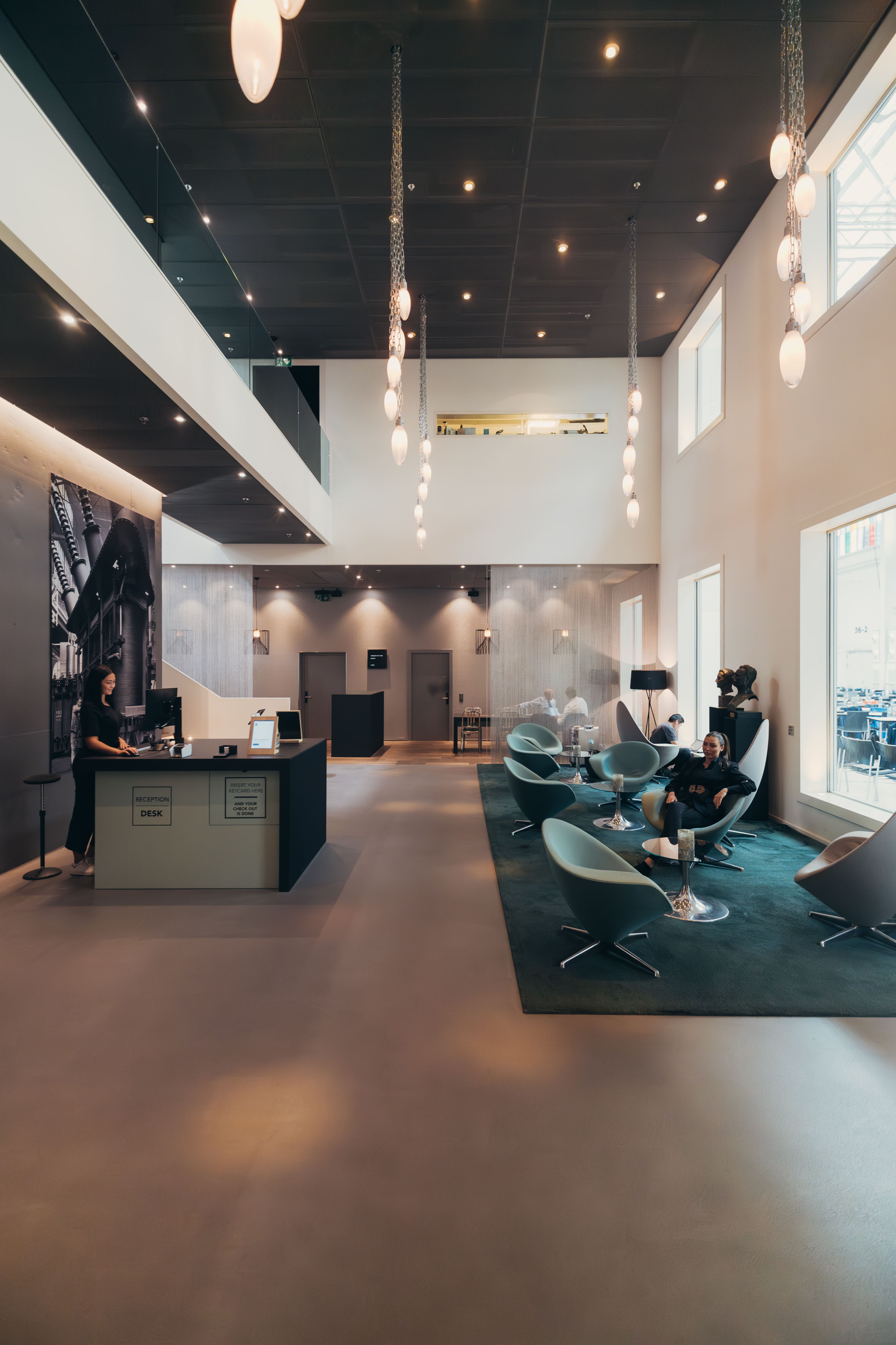 Trafo Hotel – Bild