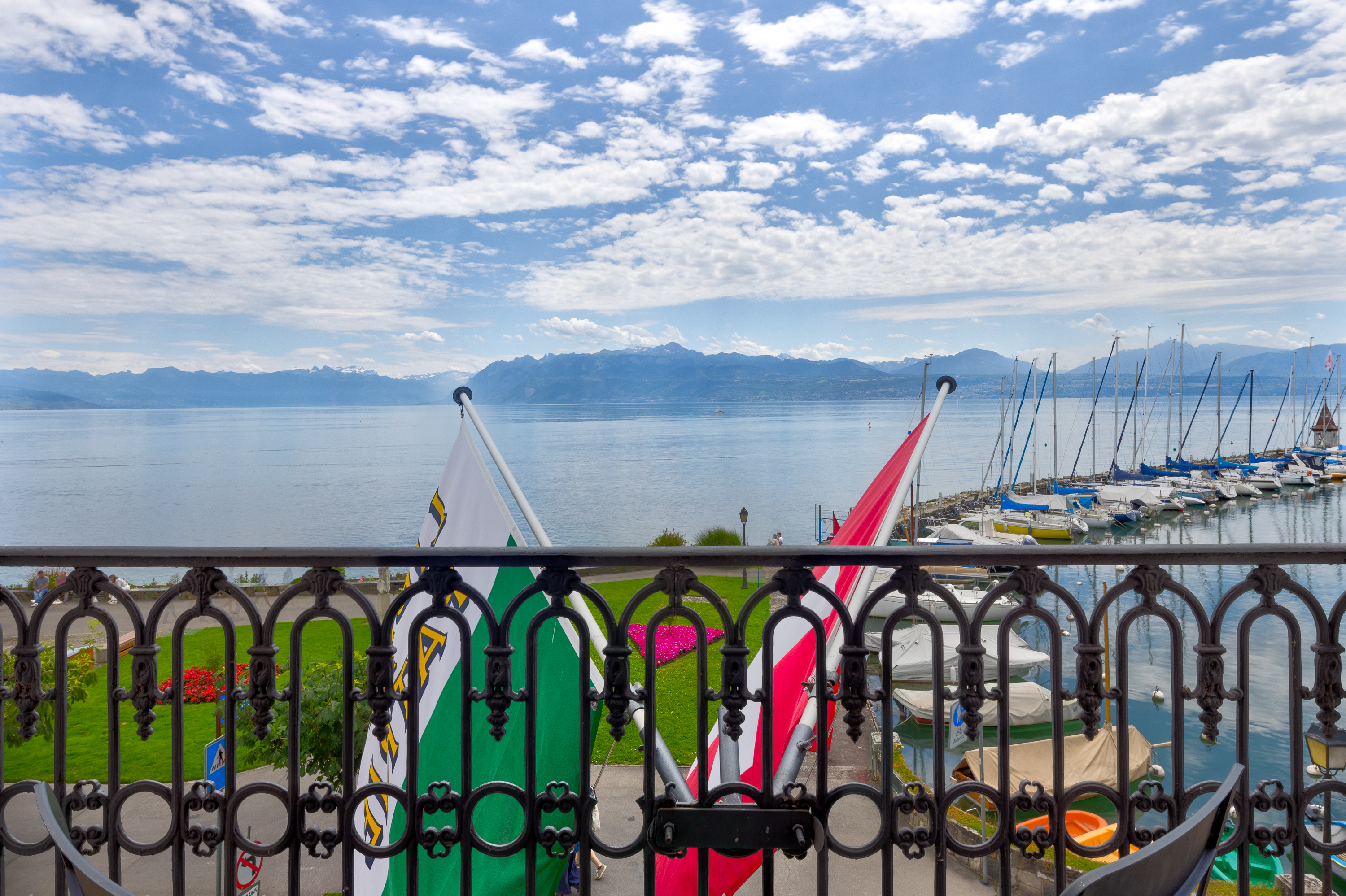 Blick auf See und Hafen Blick auf See und Hafen