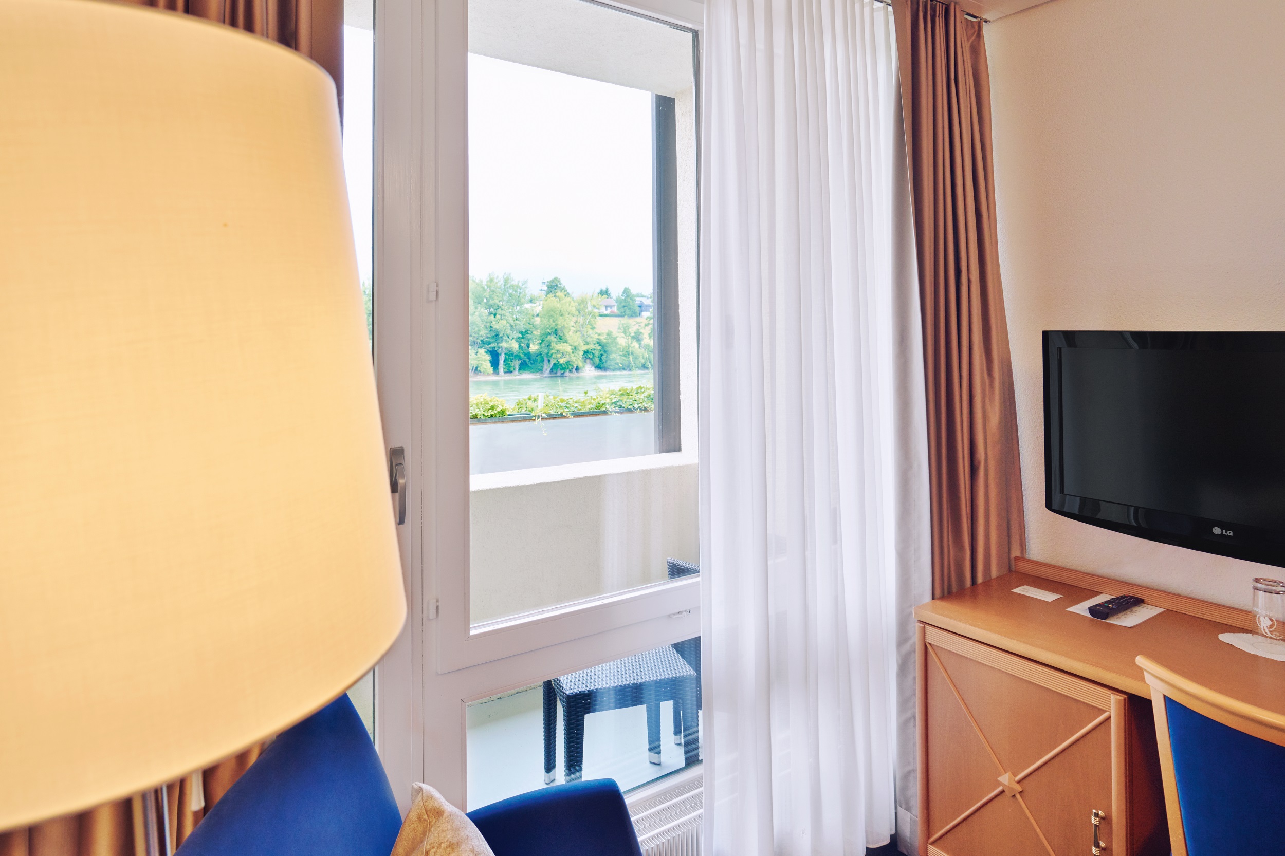 HOTEL SCHIFF AM RHEIN – Bild