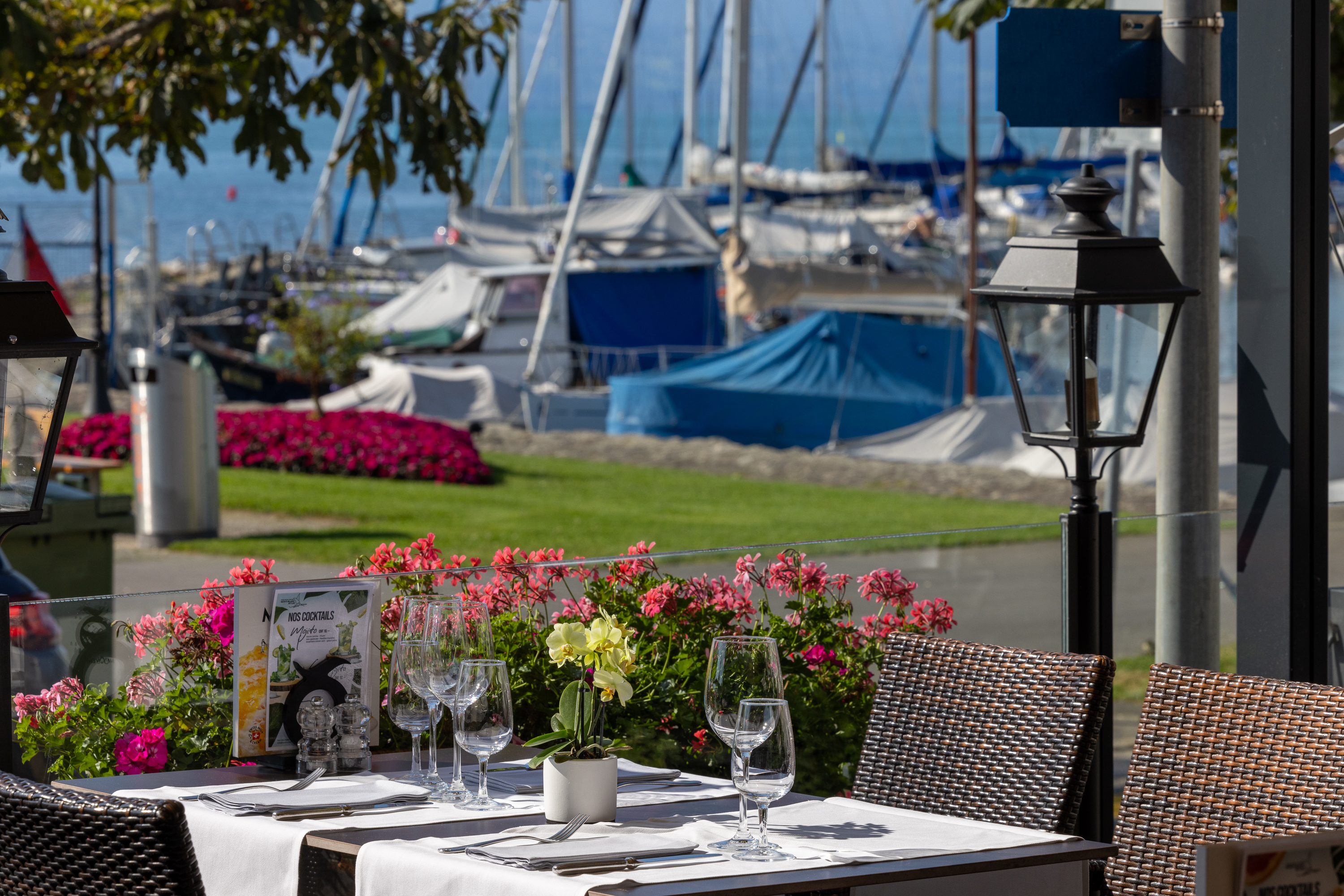Terrassen-Restaurant mit Seeblick Terrassen-Restaurant mit Seeblick