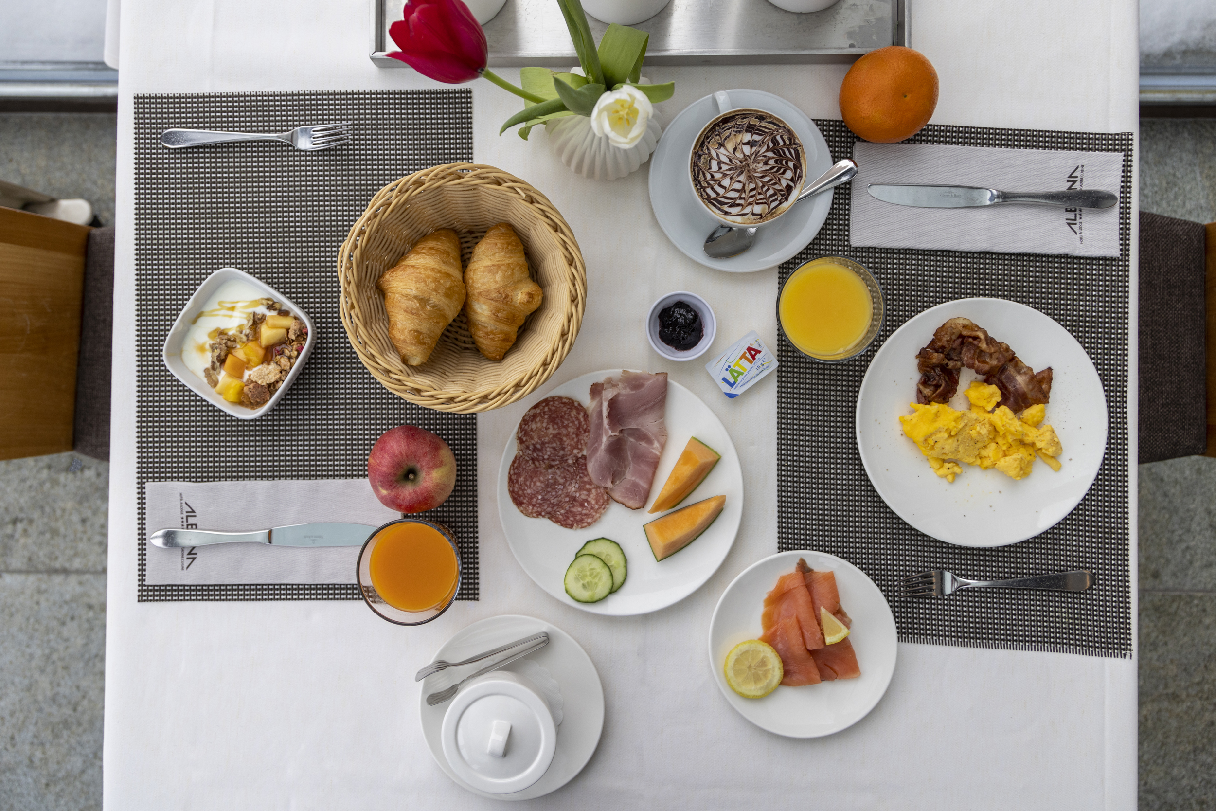 Albana Hotel – image