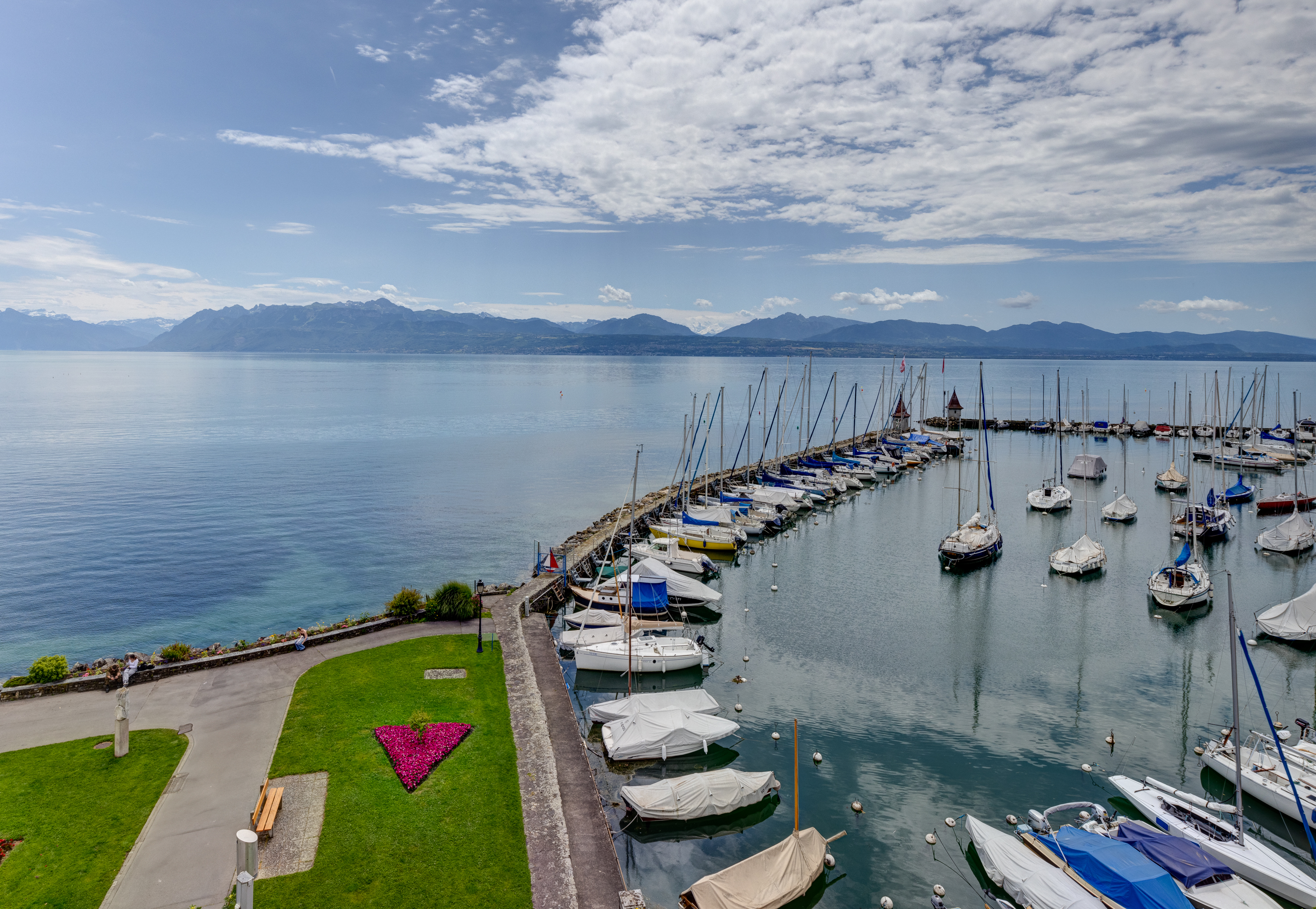 Blick auf Hafen und See Blick auf Hafen und See