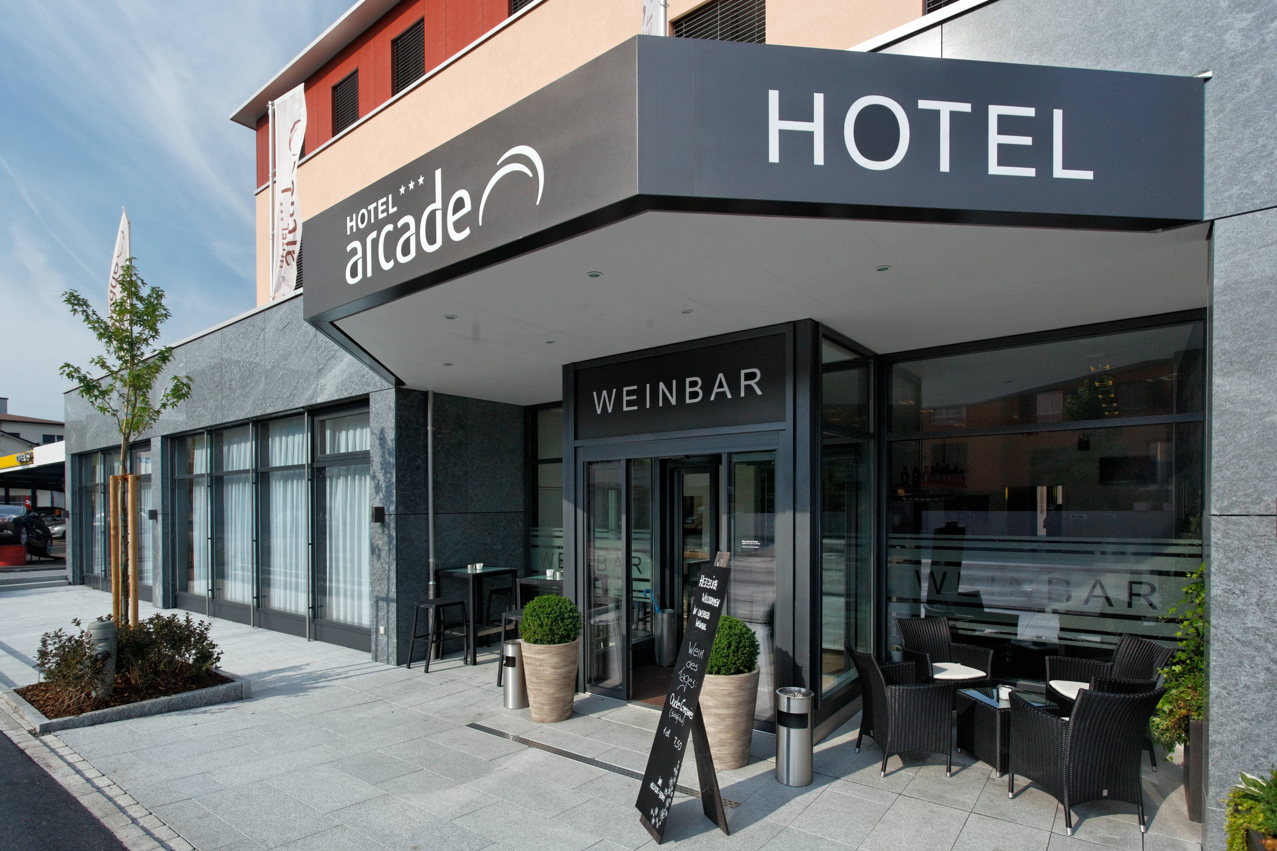Hotel arcade (hs-st_varia_b3c4732)