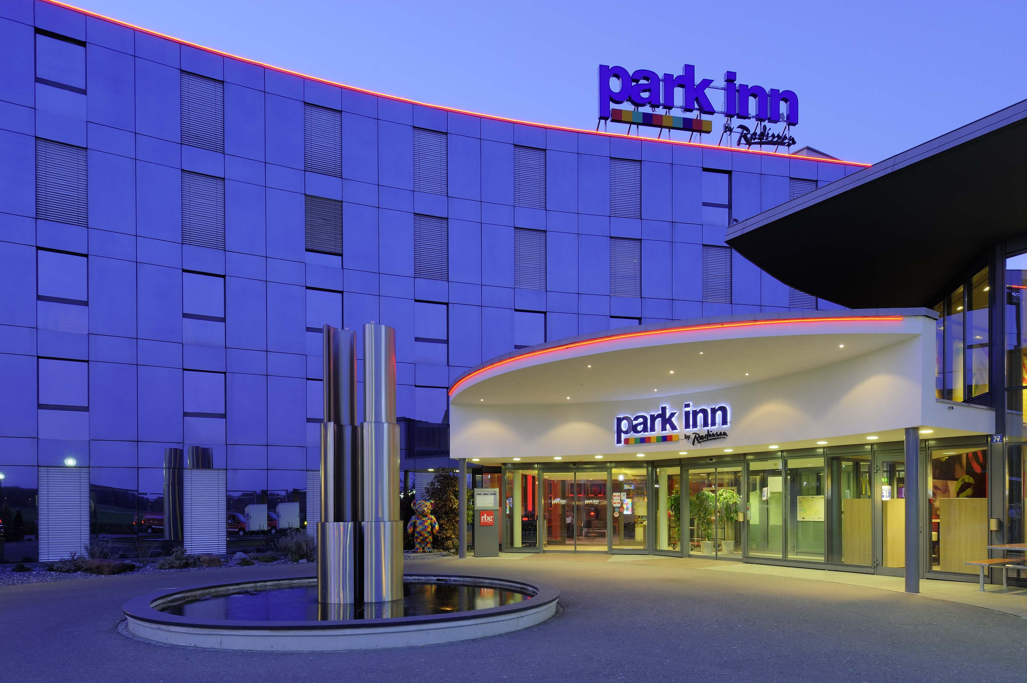 Radisson Hotel Zurich Airport – Bild