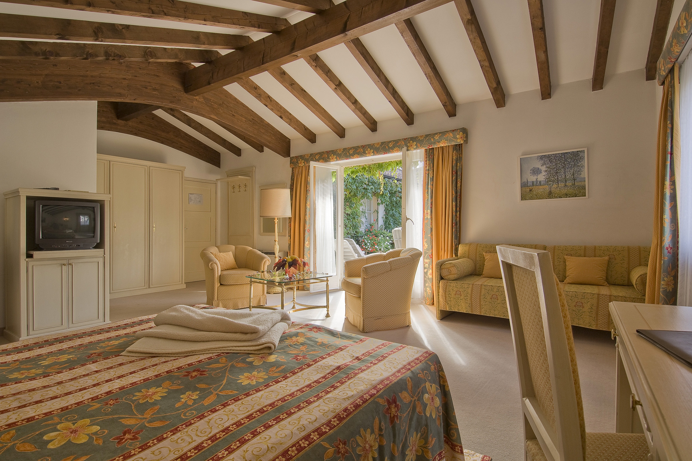 Junior Suite Junior Suite