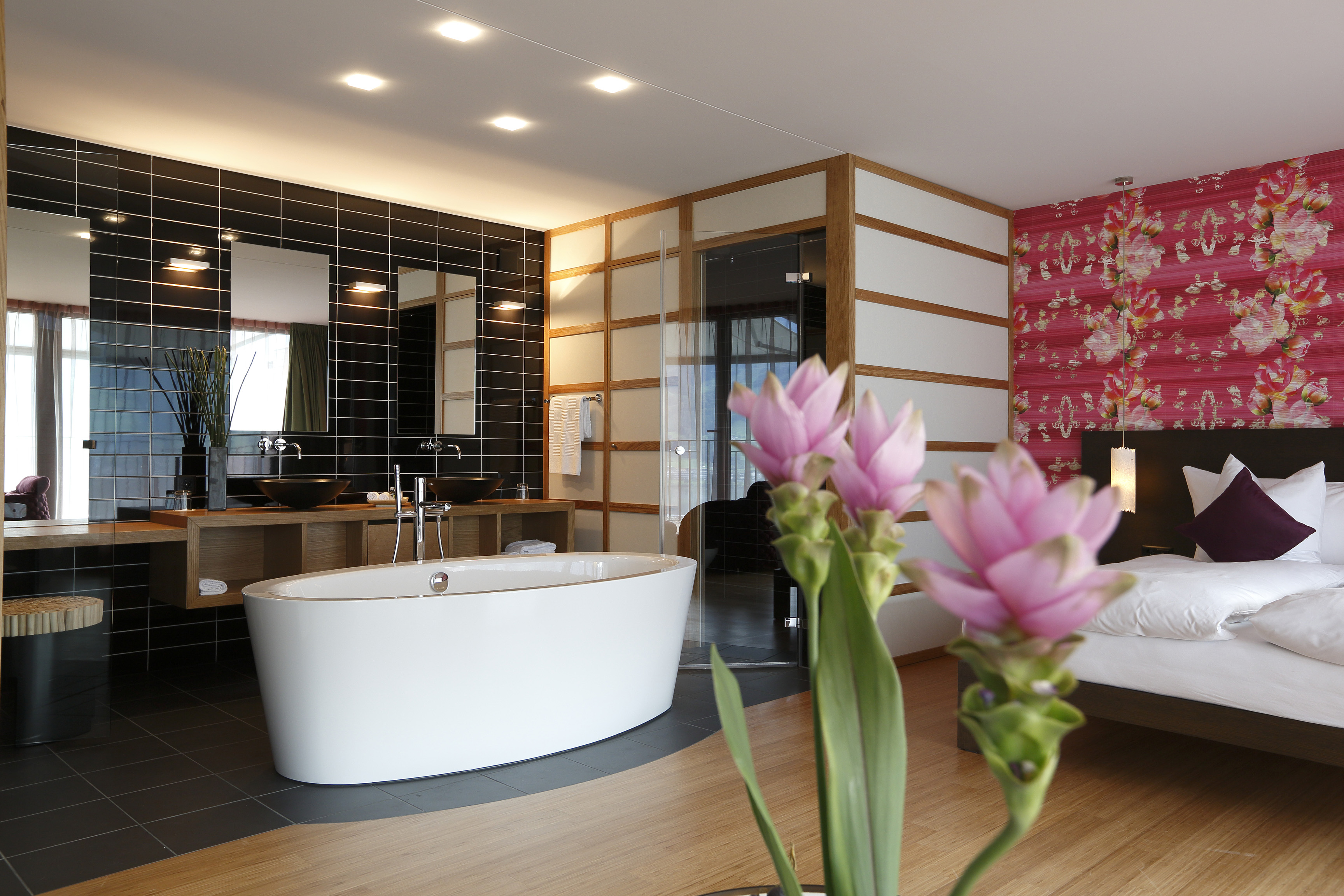 Spa-Junior Suite (409) Spa-Junior Suite (409)