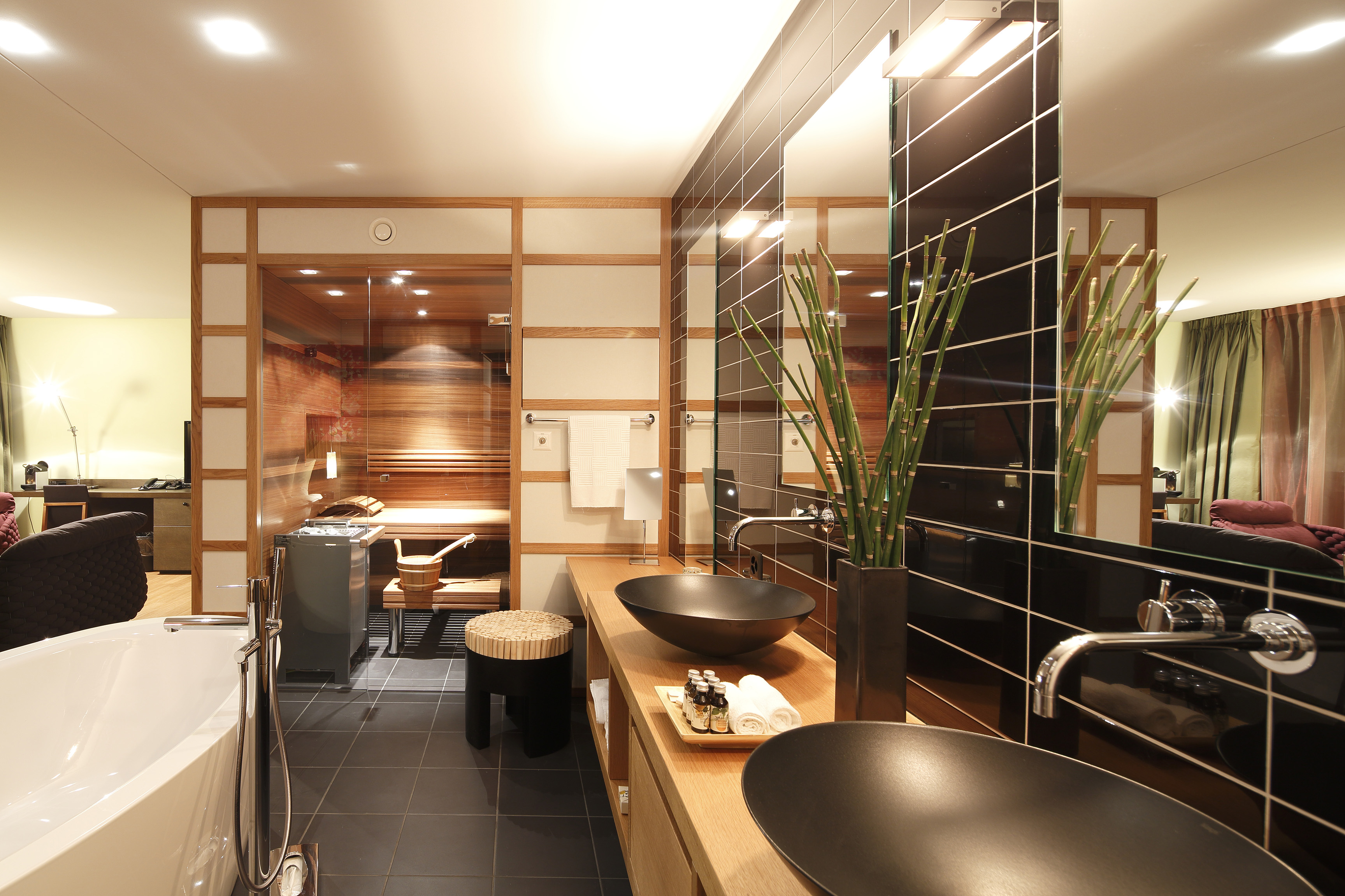 Spa-Junior Suite (409) Spa-Junior Suite (409)