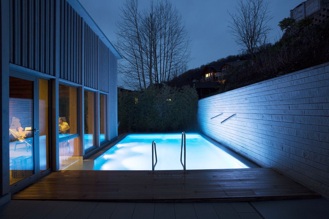 Farb-Aussenbad Farb-Aussenbad