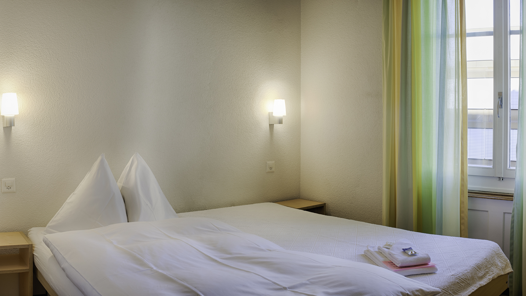 Doppelzimmer DU/WC Doppelzimmer DU/WC