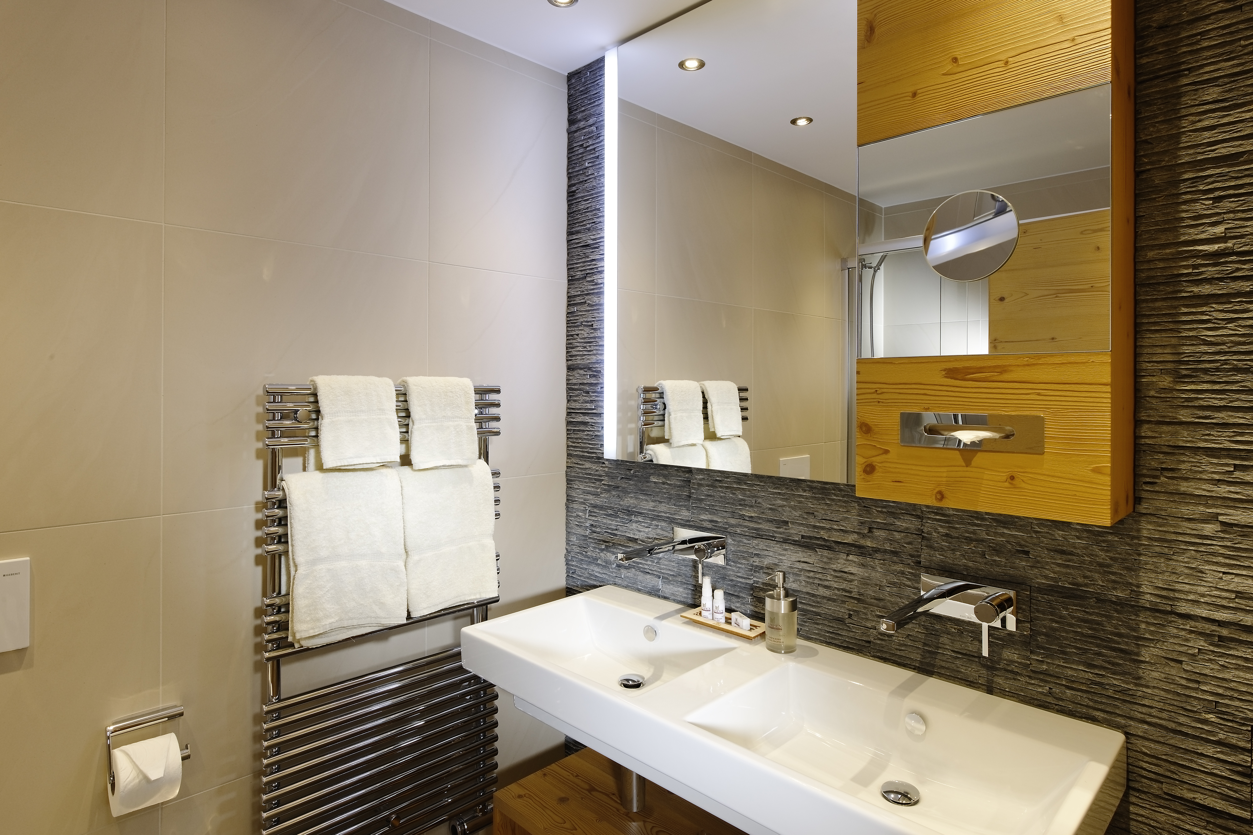 Bad mit Badewanne Bad mit Badewanne