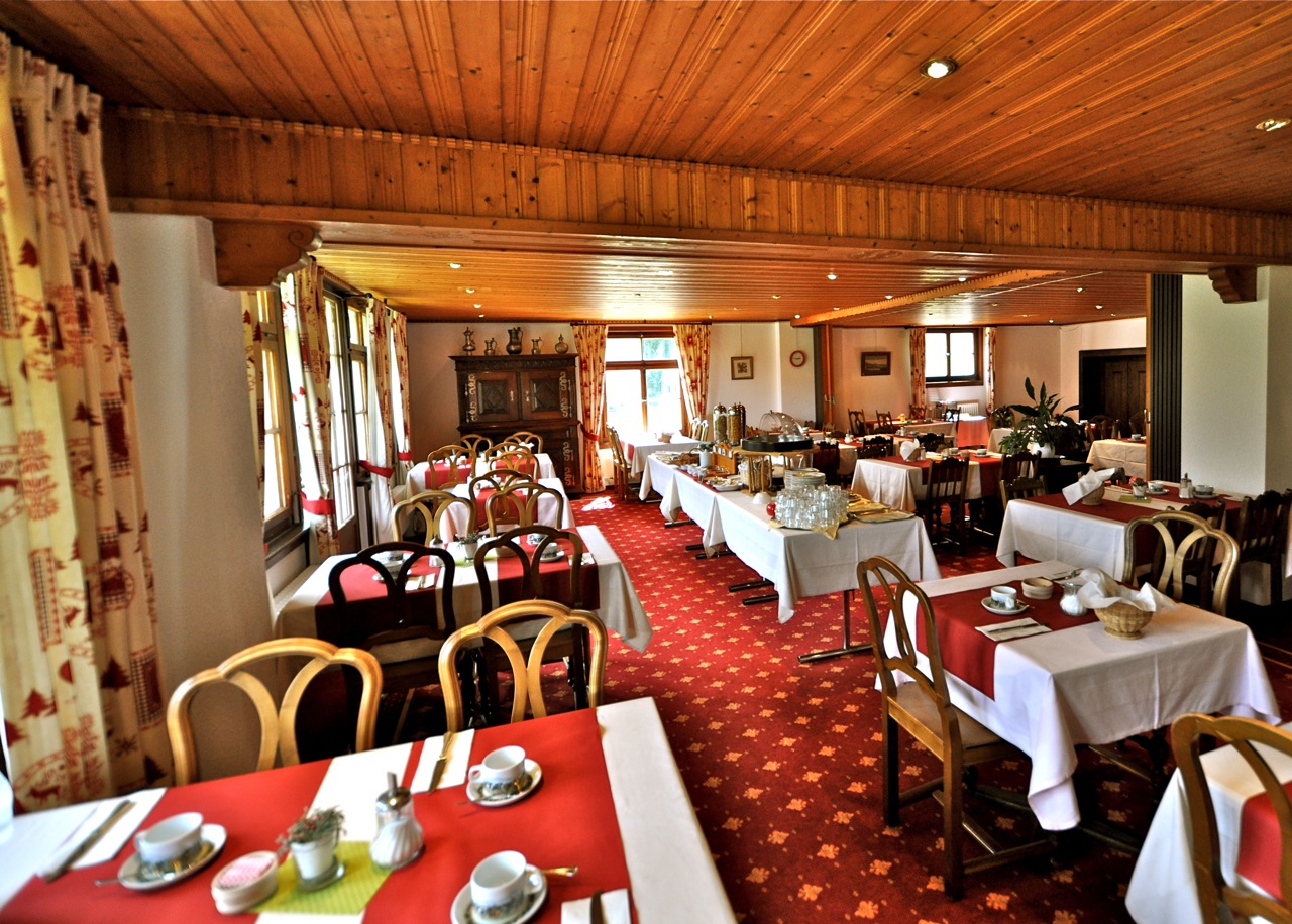 salle des petits déjeuner salle des petits déjeuner