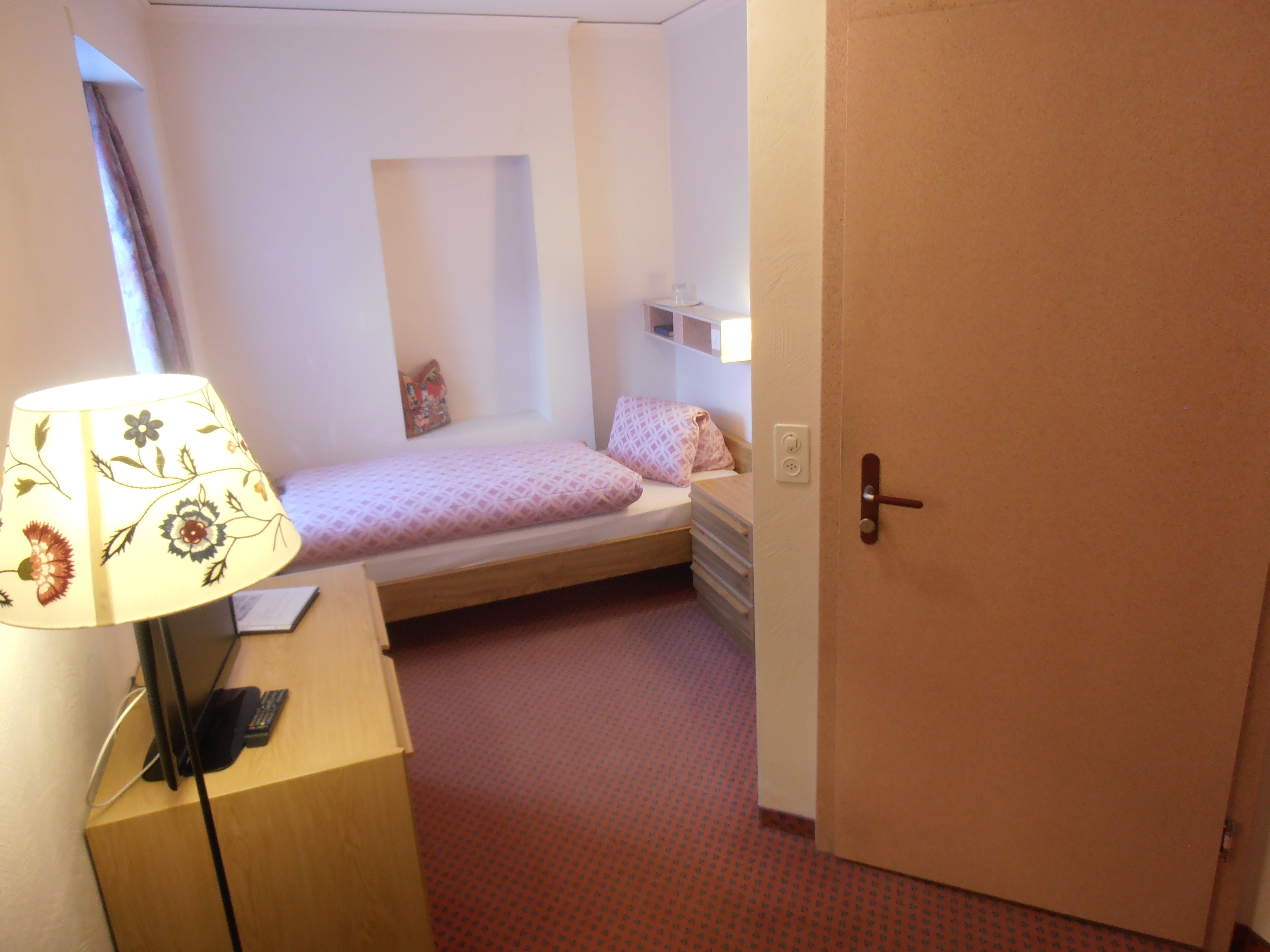 Einzelzimmer Einzelzimmer