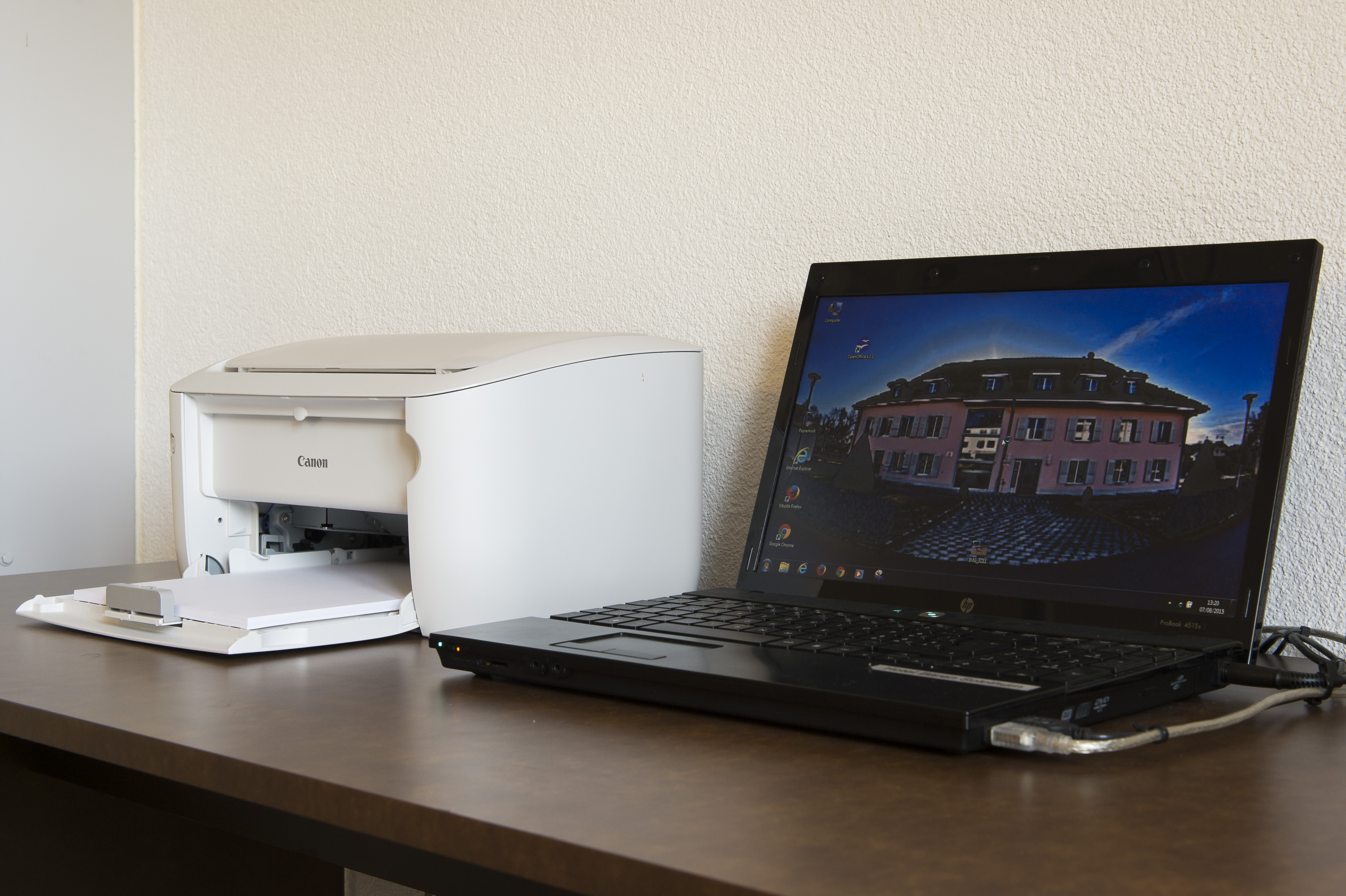 Internet Corner Internet Corner