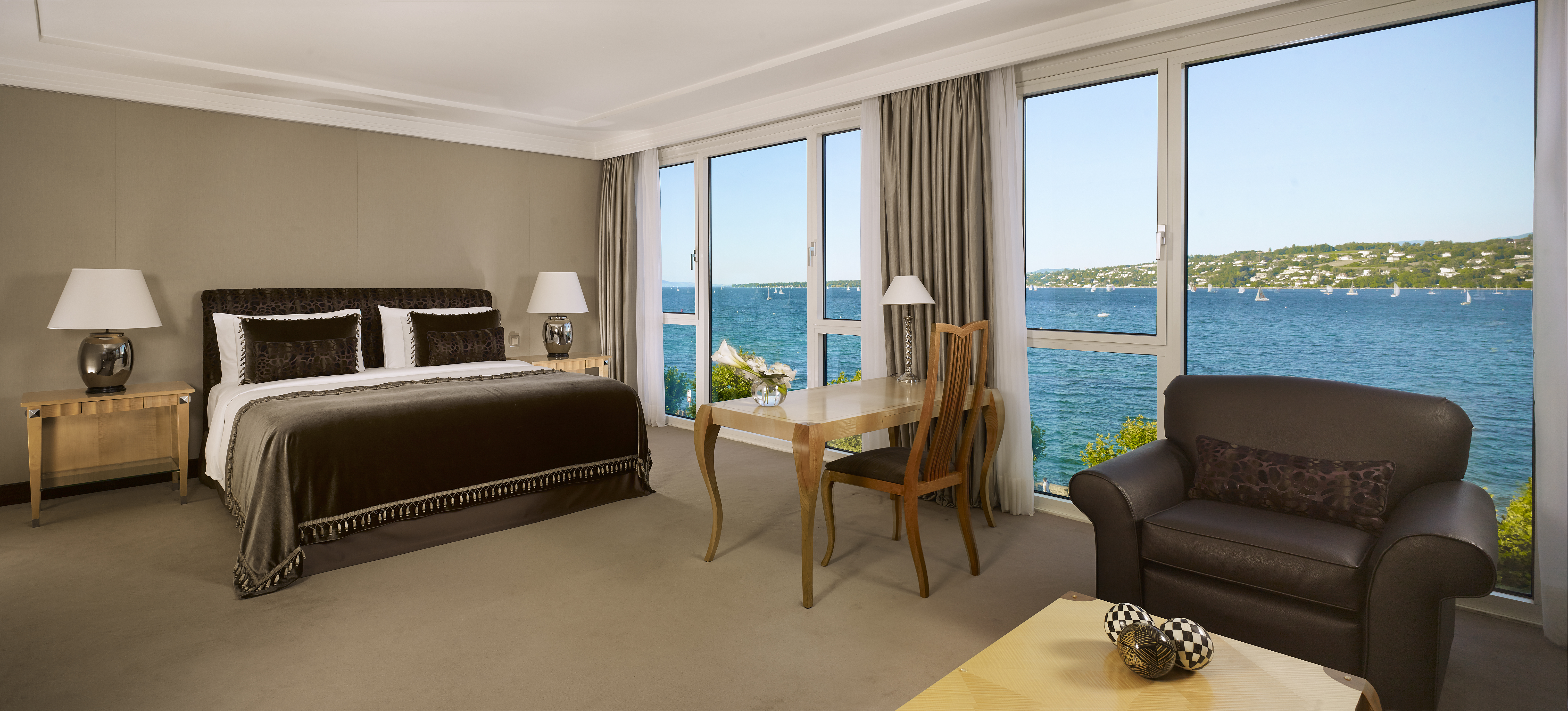 Crown Suite Lake View Crown Suite Lake View