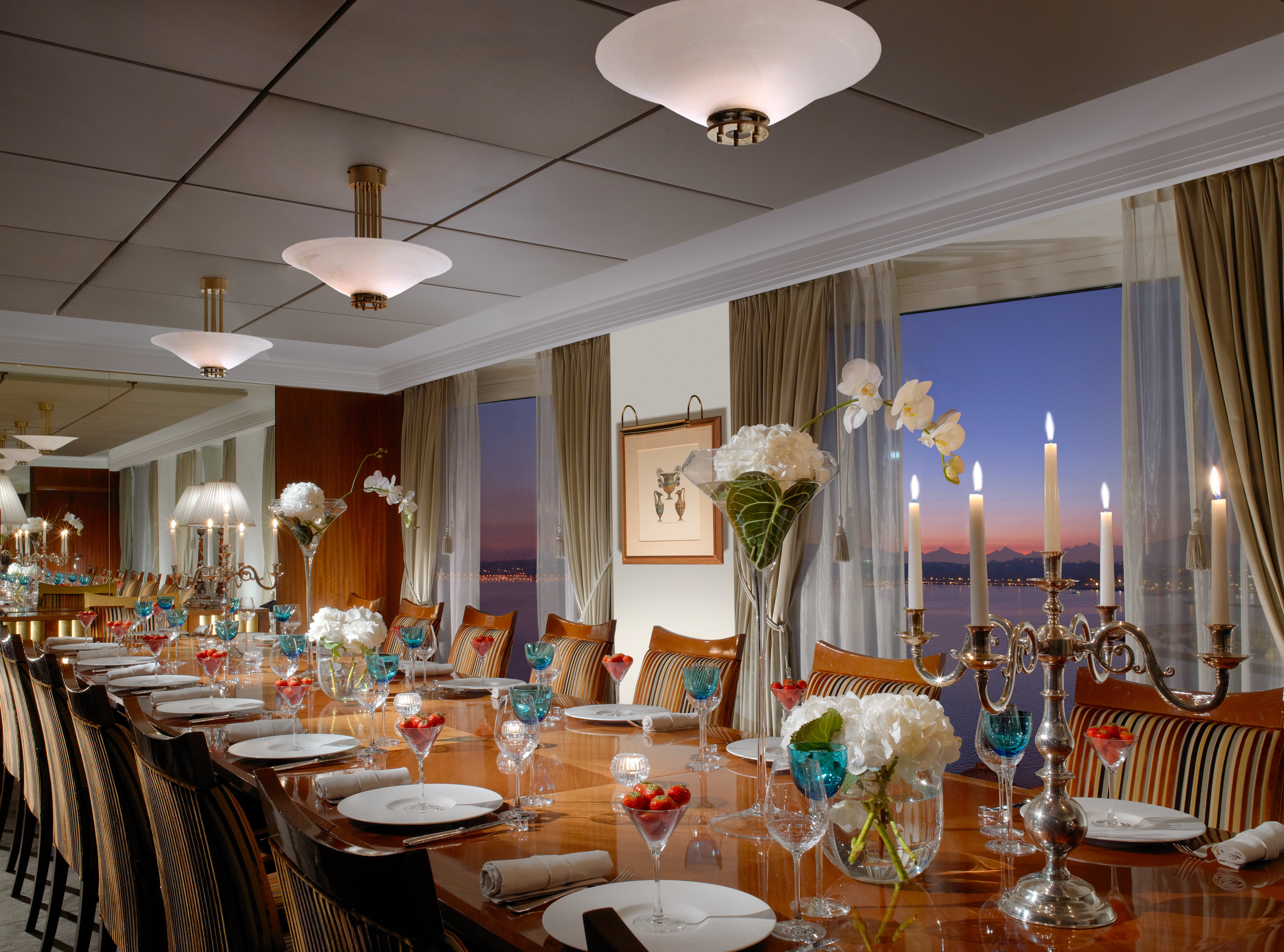 Royal Penthouse Suite dining room Royal Penthouse Suite dining room