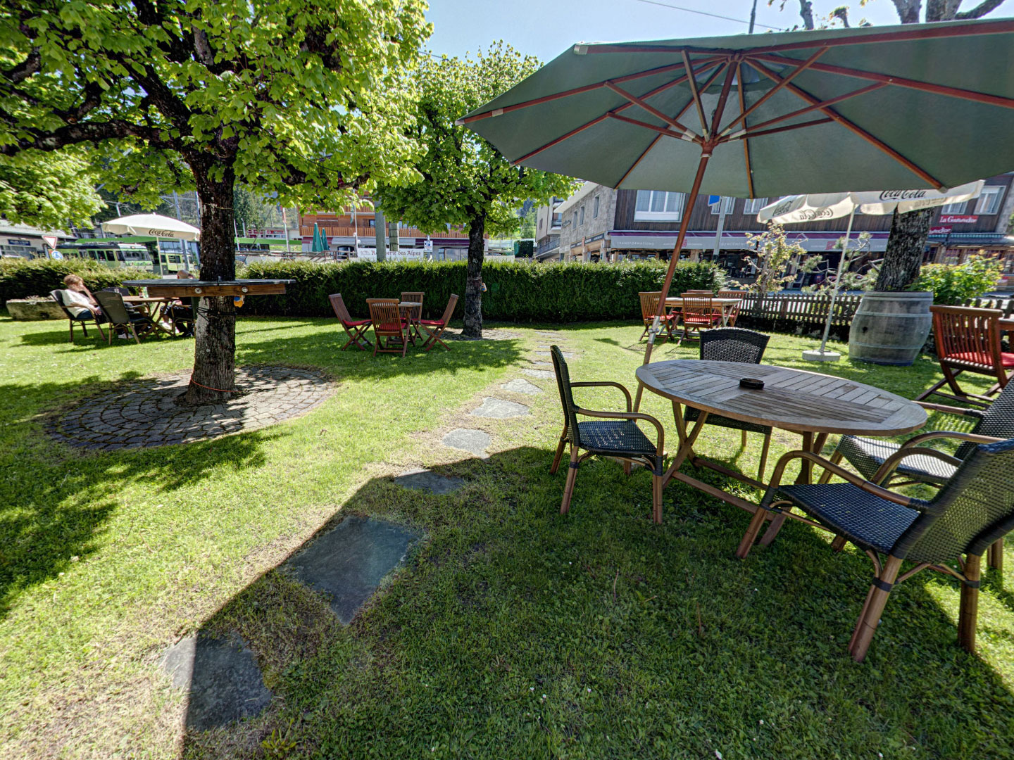 Beautiful and relaxing garden Beautiful and relaxing garden