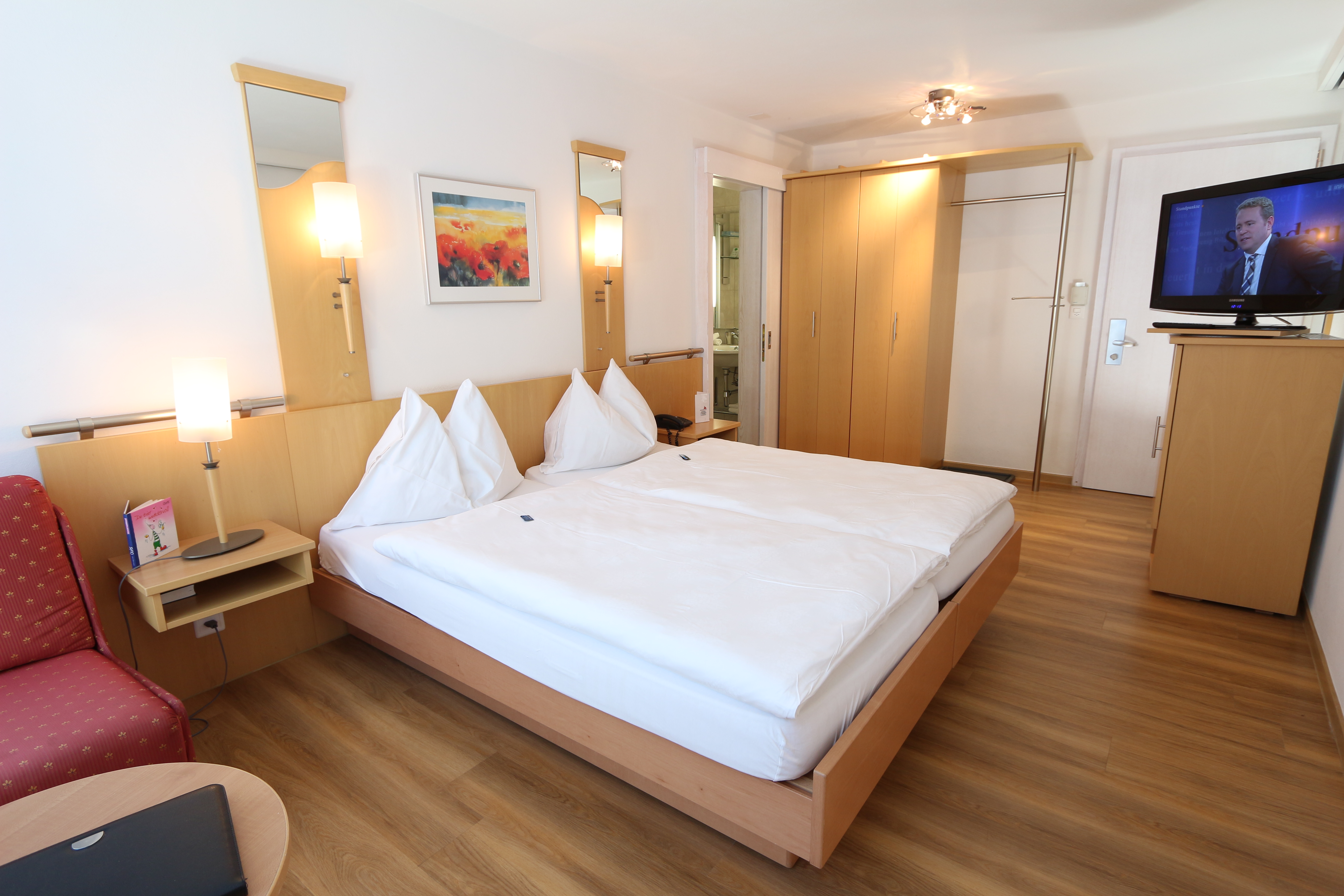 Komfortzimmer, Turm Hotel Grächerhof Komfortzimmer, Turm Hotel Grächerhof