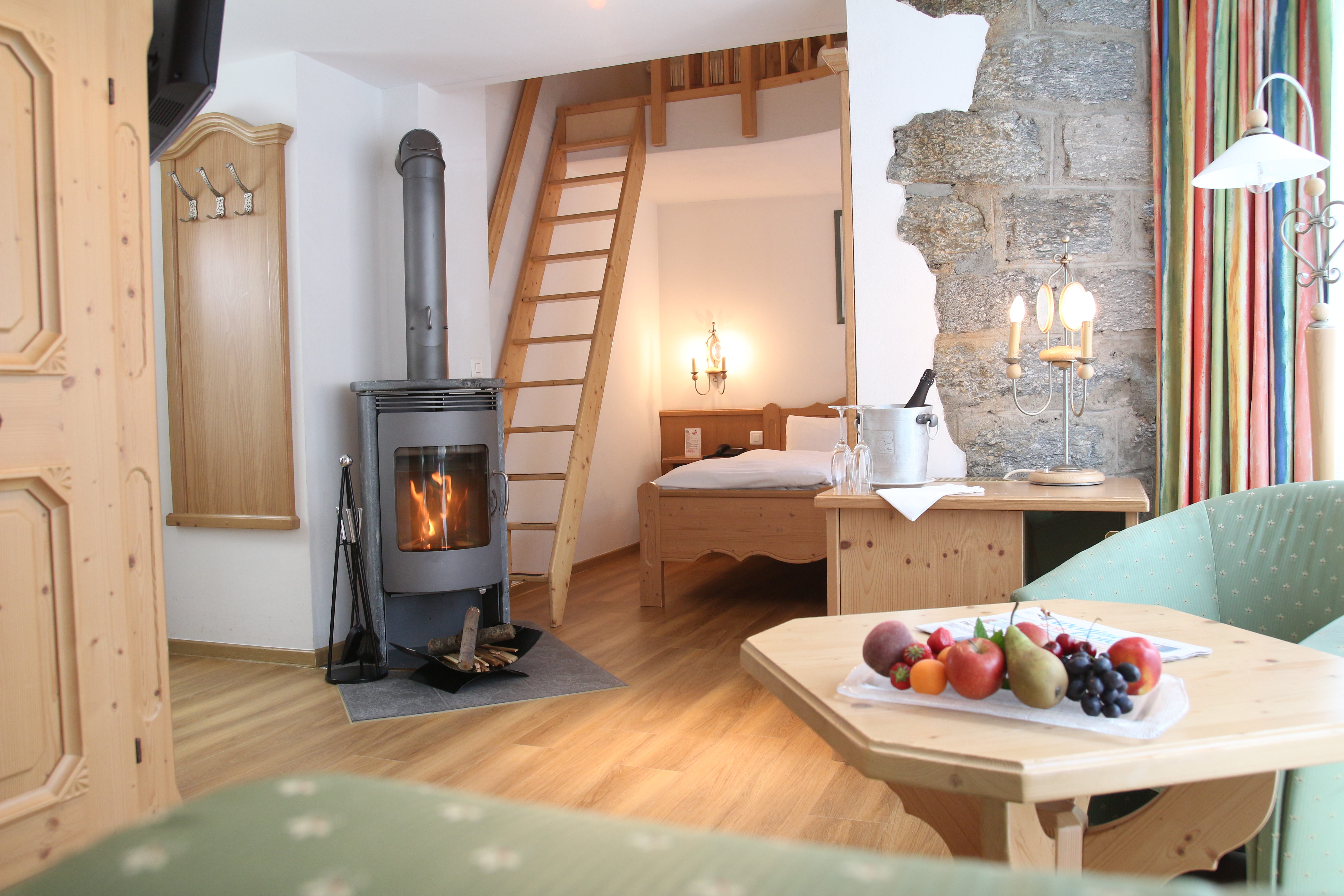 Turmzimmer, Turm Hotel Grächerhof Turmzimmer, Turm Hotel Grächerhof