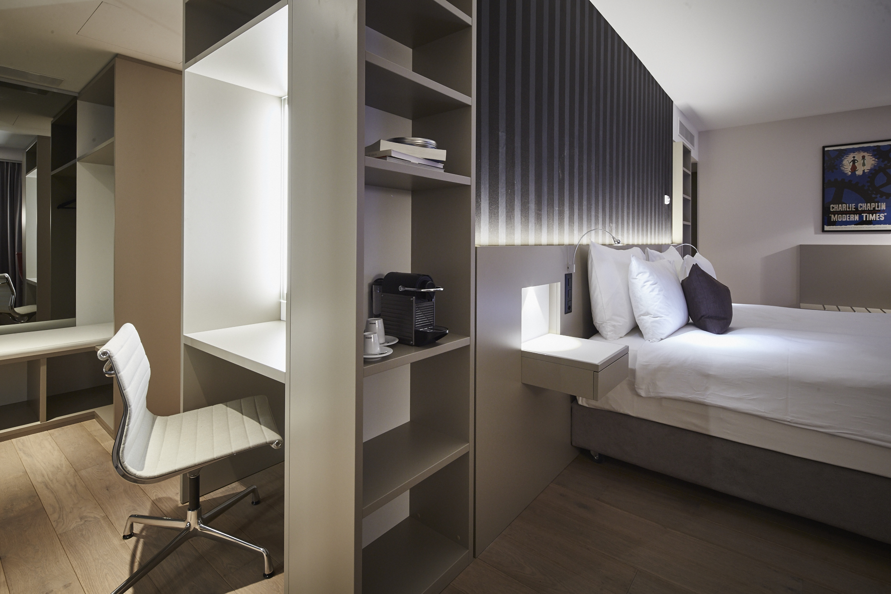 Junior Suite Vanity Junior Suite Vanity