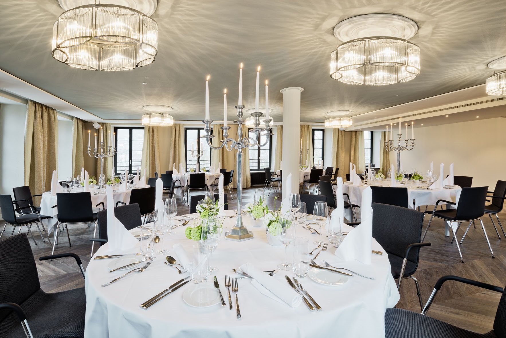 Hotel Kettenbrücke – image