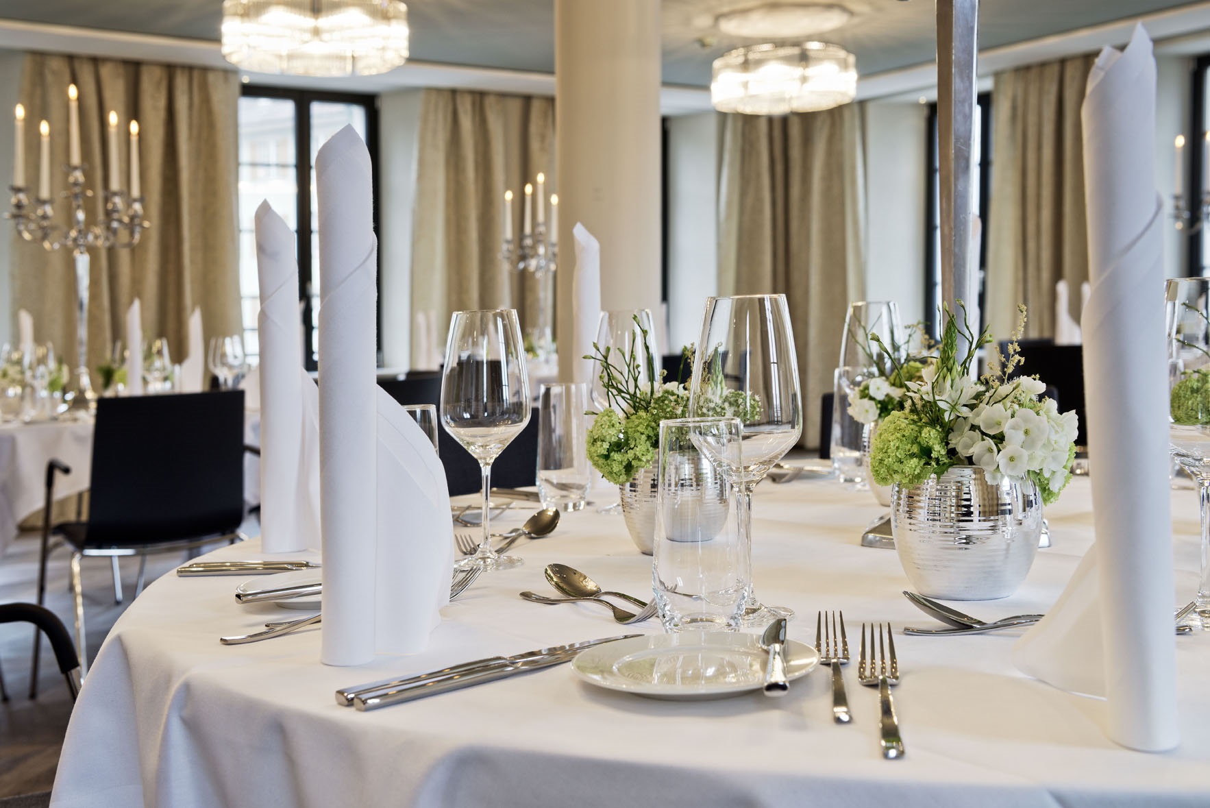 Hotel Kettenbrücke – image