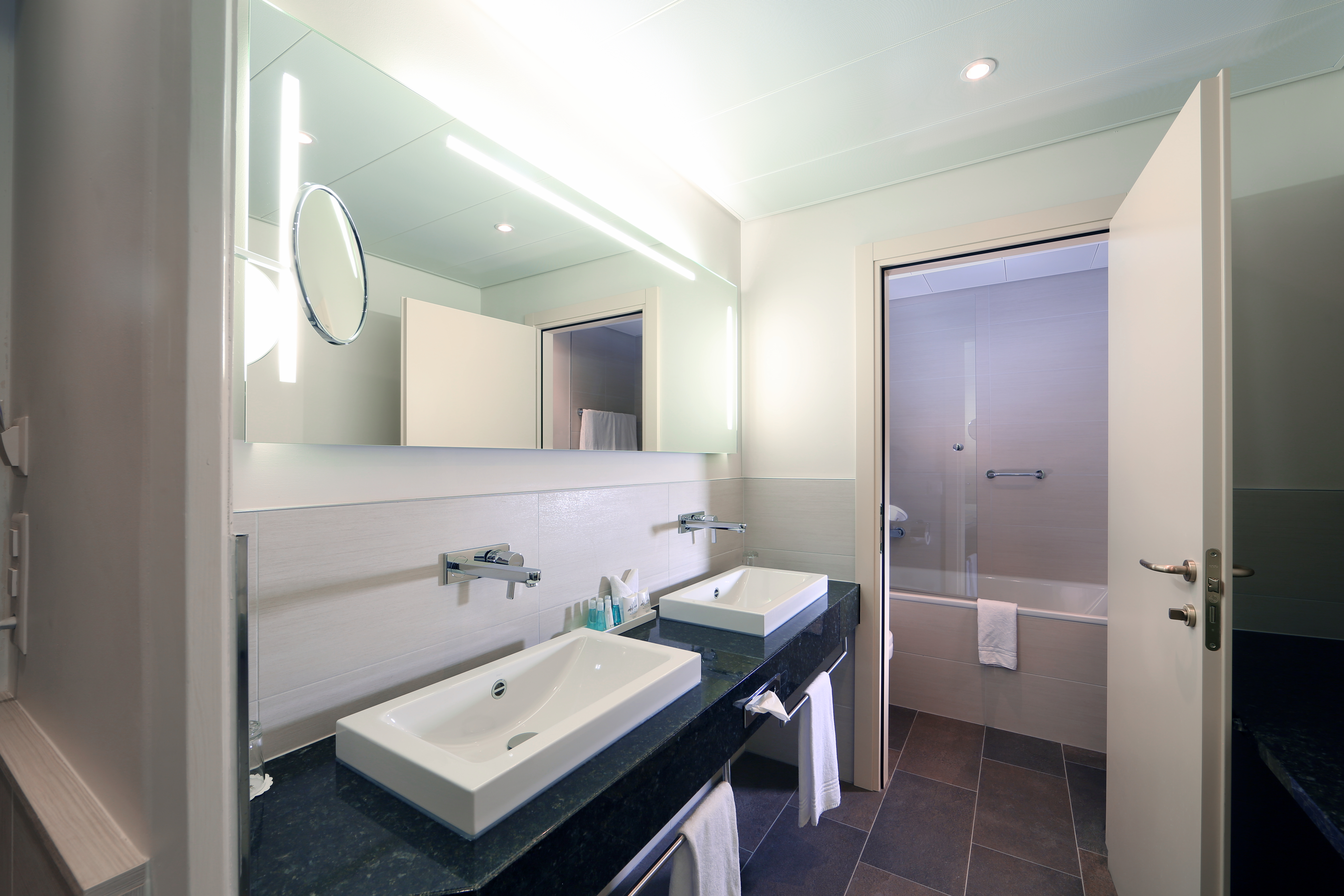 Double Deluxe Double Deluxe