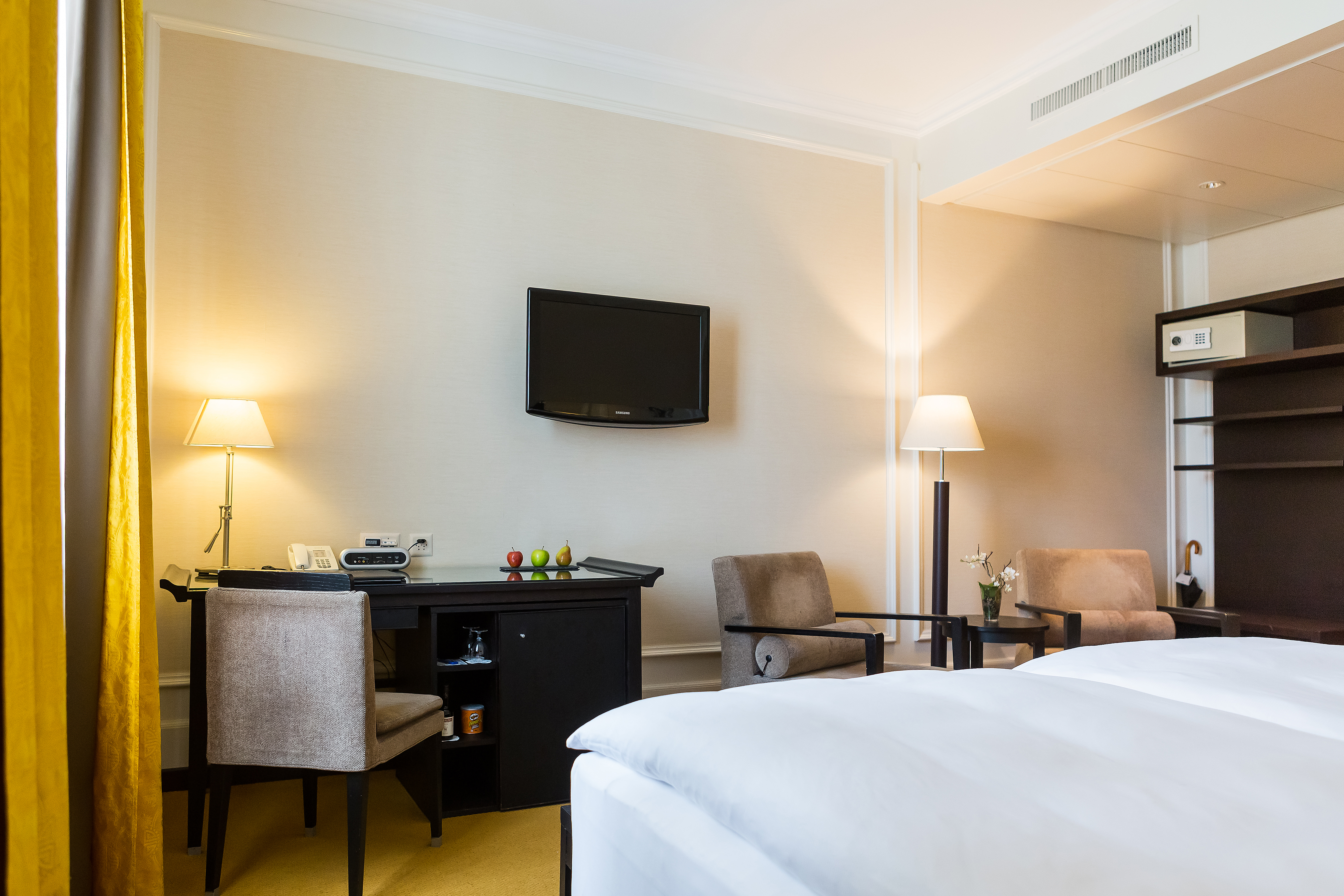 Double Deluxe Double Deluxe