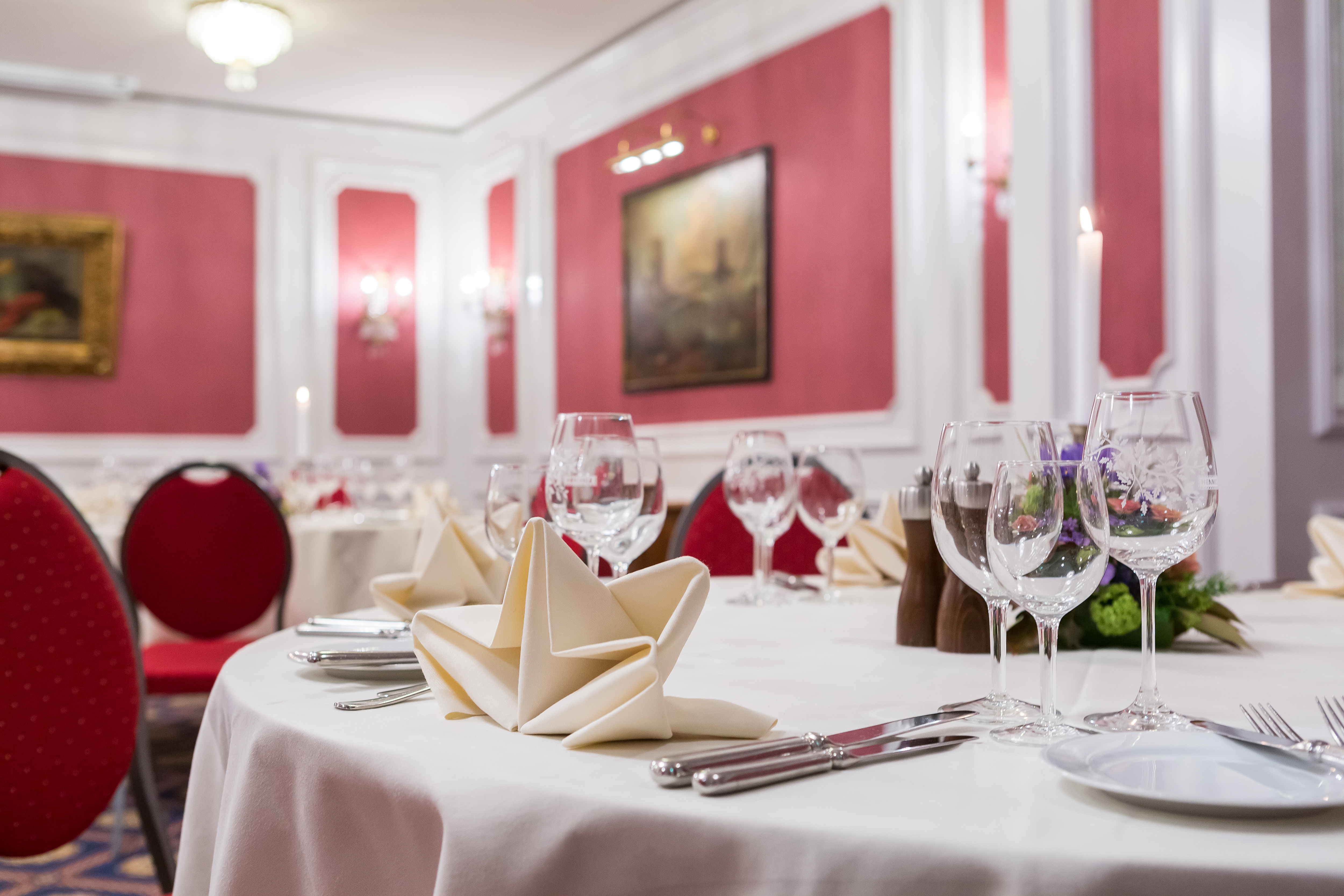 Salon Rouge Salon Rouge