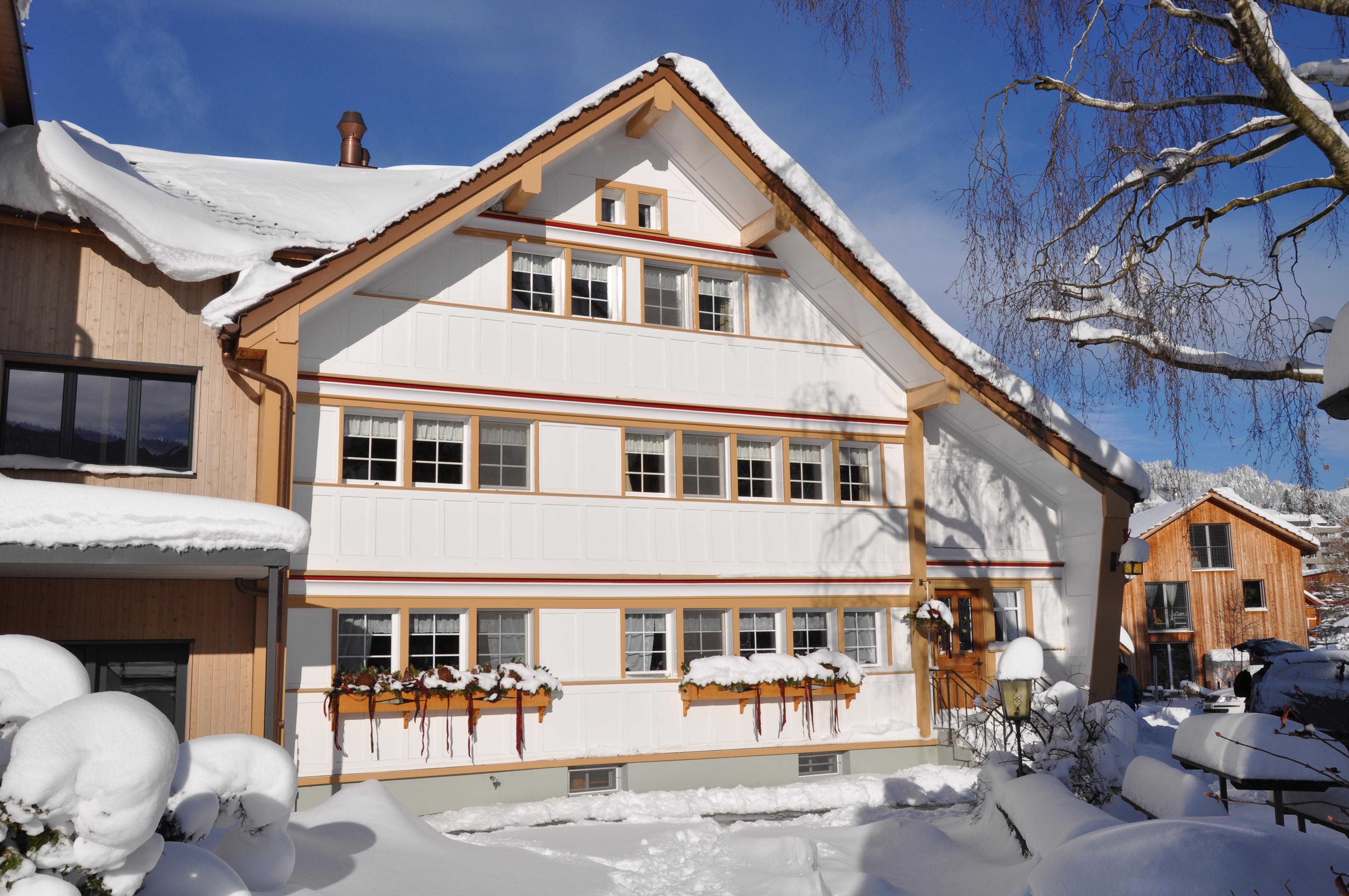 Frontansicht Winter Bären - Das Gästehaus Frontansicht Winter Bären - Das Gästehaus