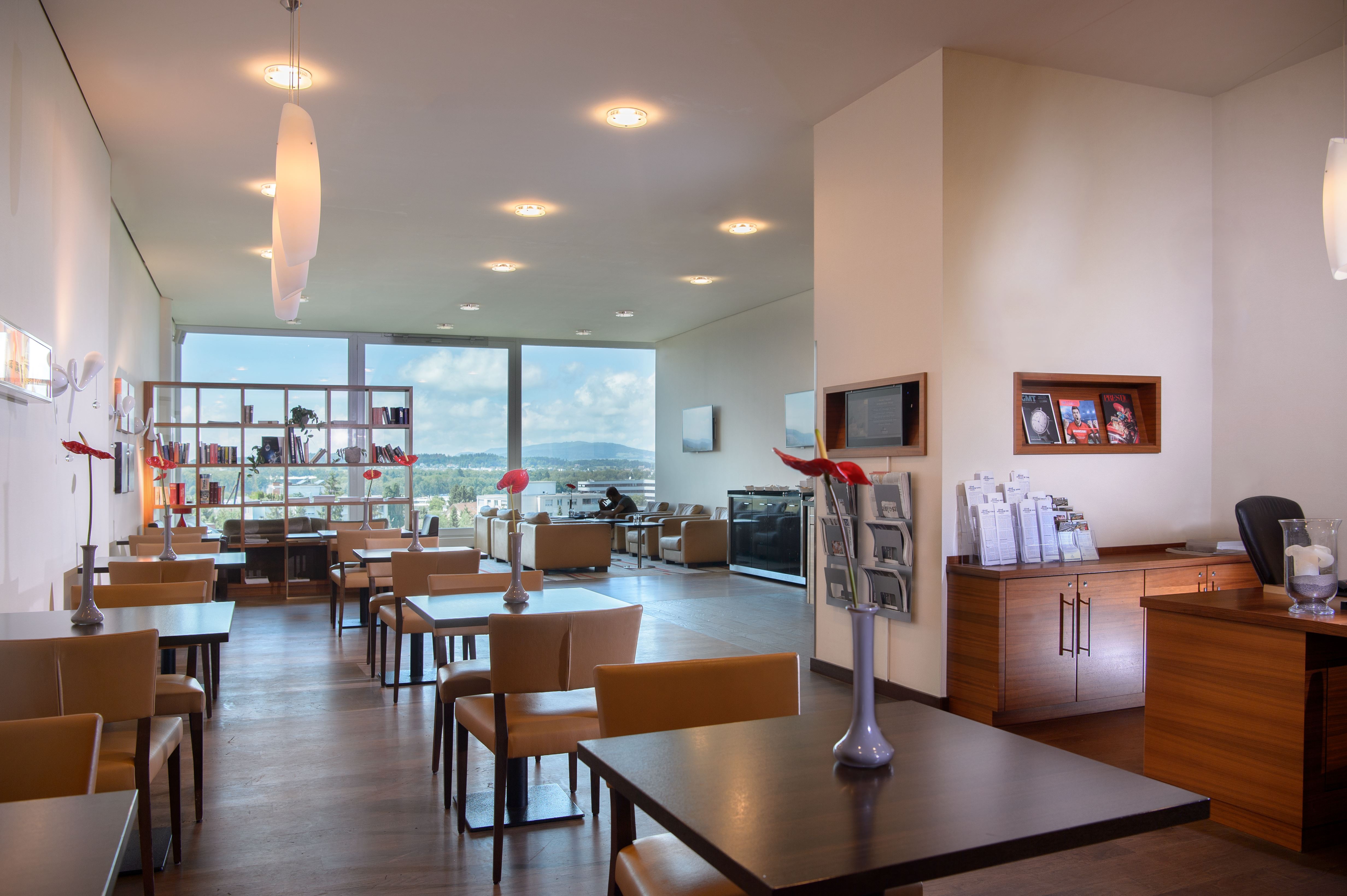 Executive Lounge Executive Lounge