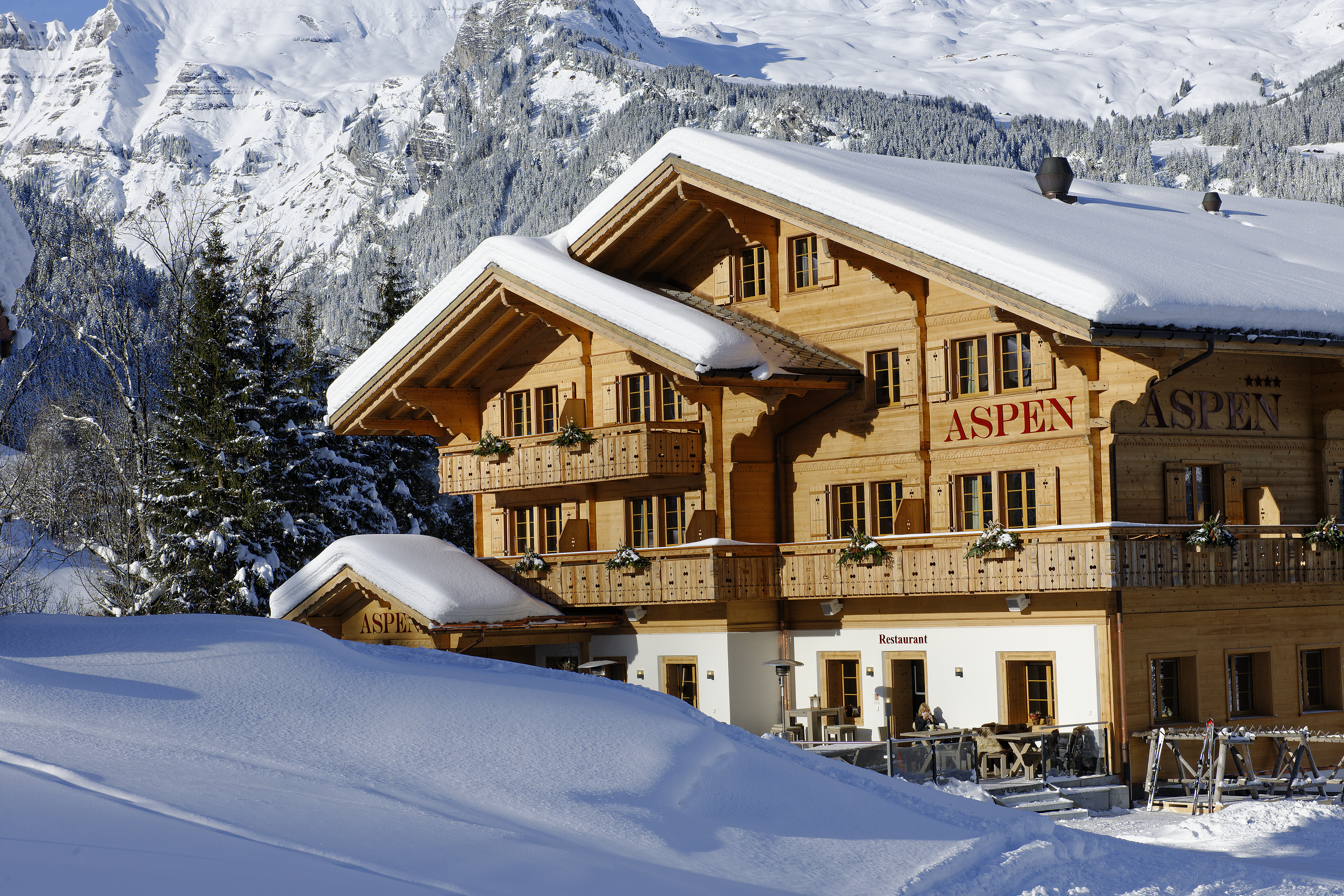 Terrasse und Restaurant Terrasse und Restaurant