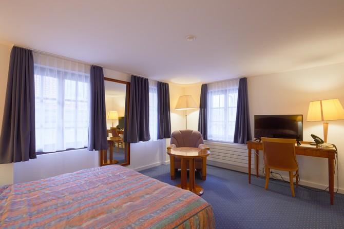 Hine Adon Fribourg City – image