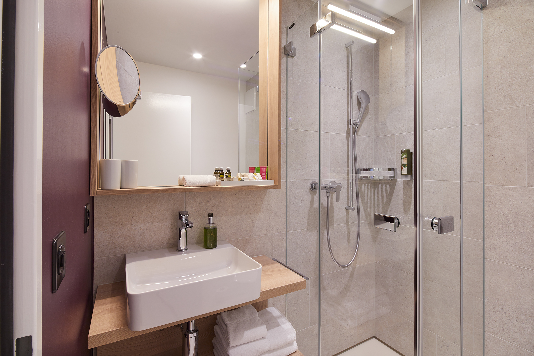 Queensize Economy Badezimmer Queensize Economy Badezimmer