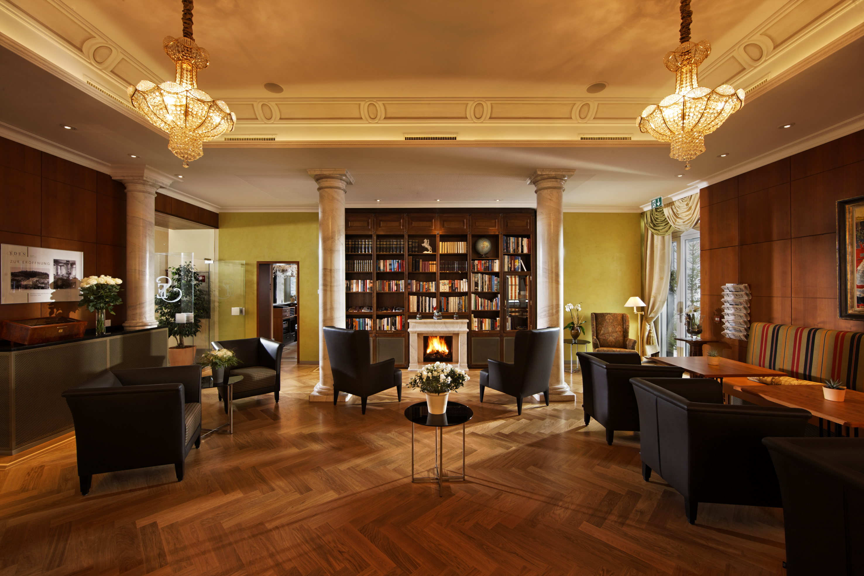 Hotel Eden Spiez - Bibliothek Hotel Eden Spiez - Bibliothek