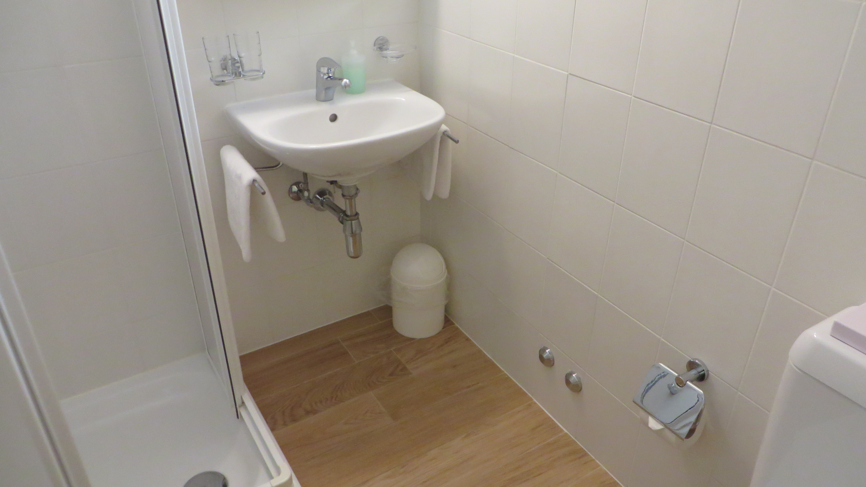 bathroom apartment No 10 bathroom apartment No 10