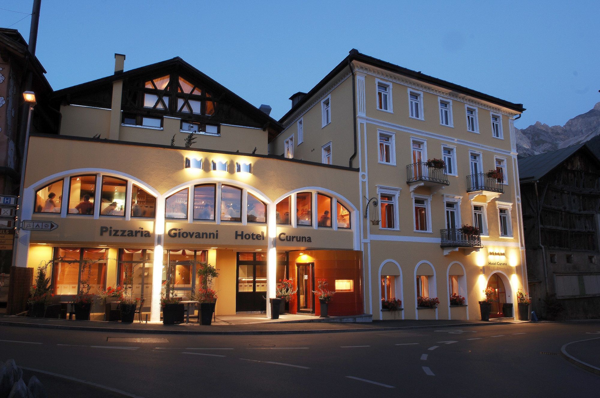 Wohlfühlhotel Curuna – image