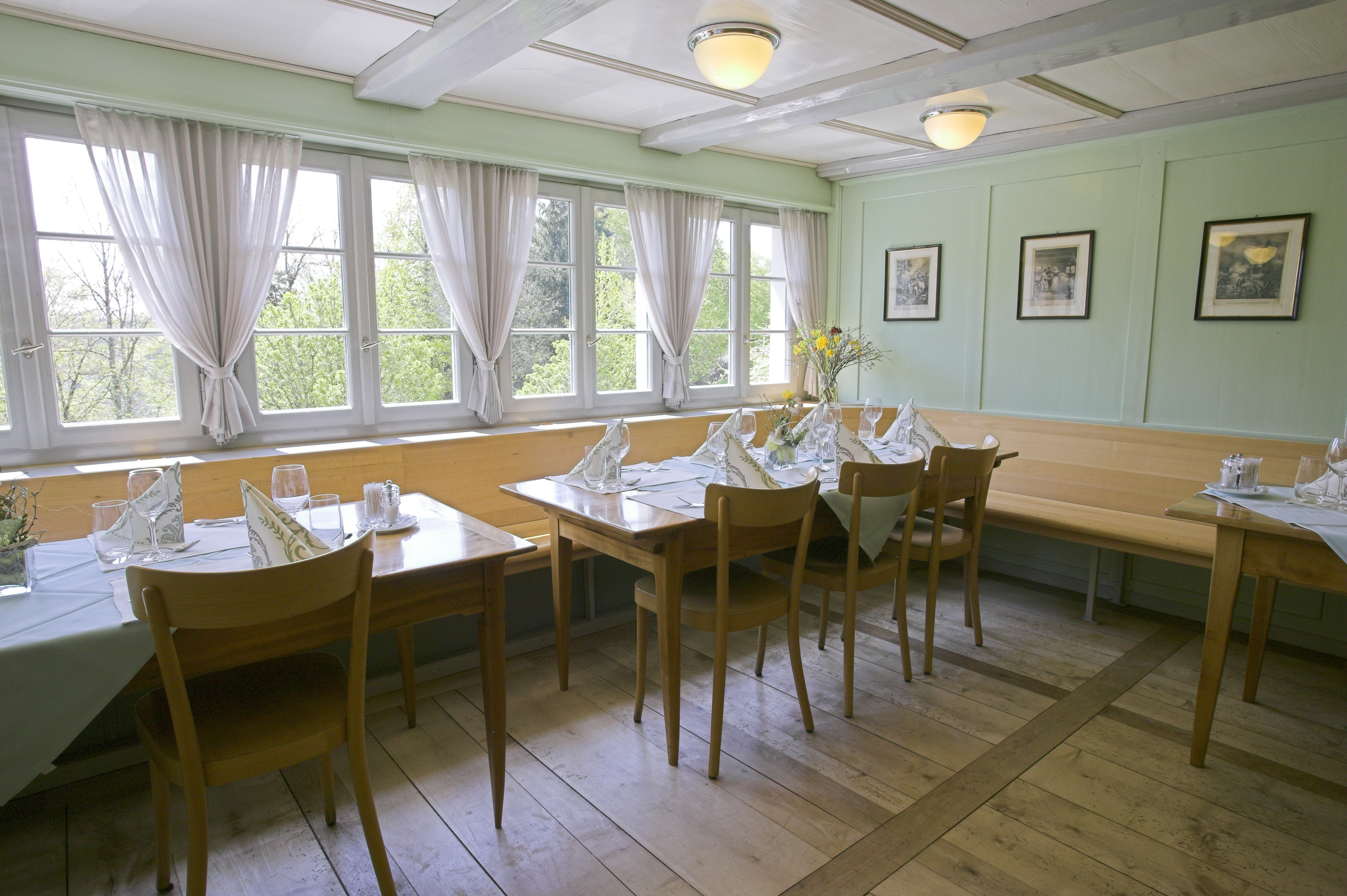 Gaststube unten Gaststube unten