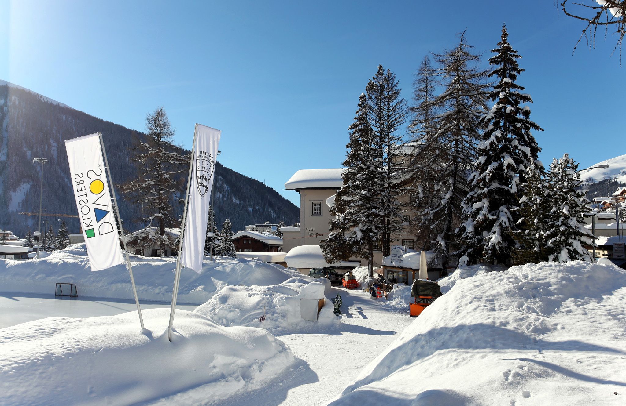 Hotel Parsenn – image